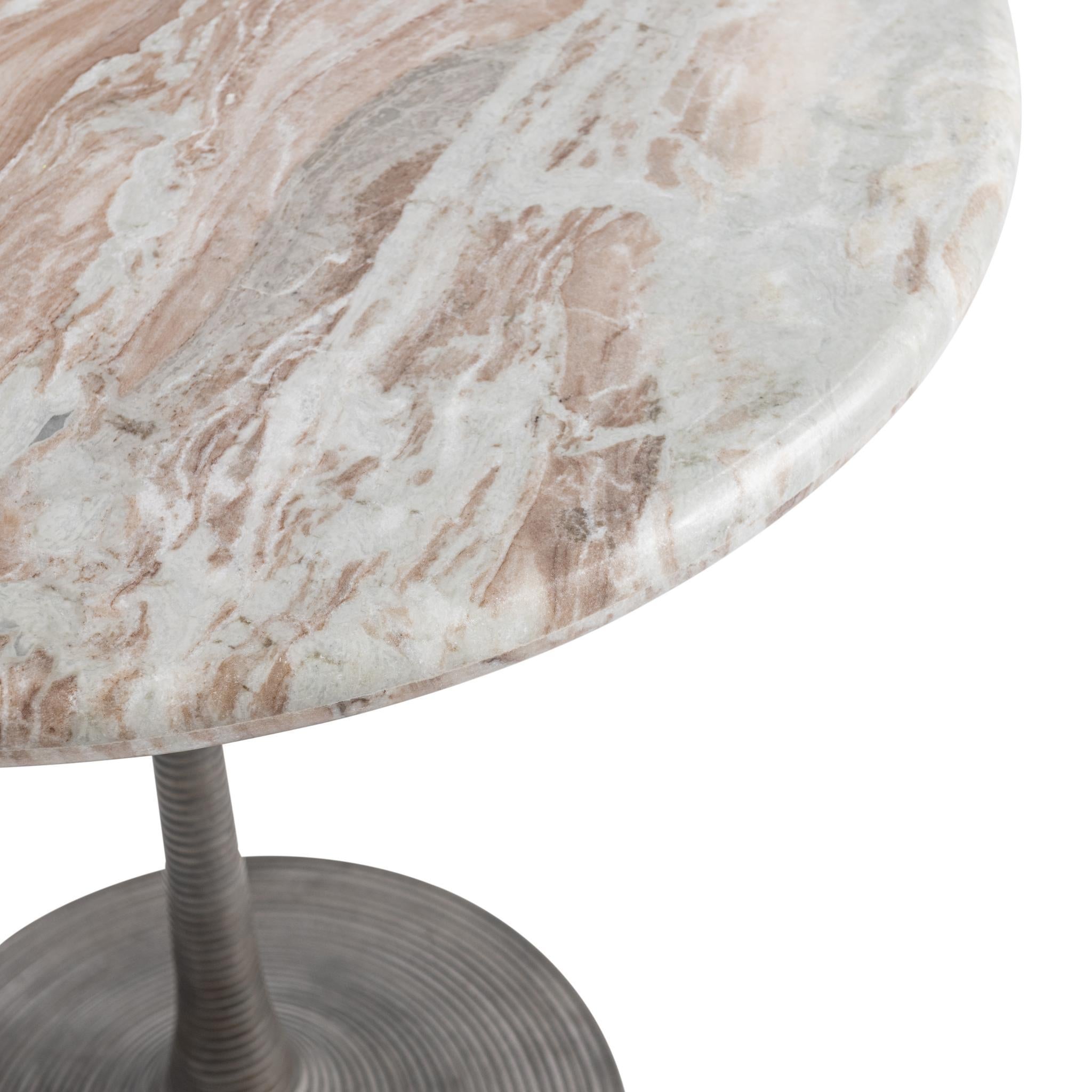 Hannabelle 30" Round Dining Table - Blushed Moon