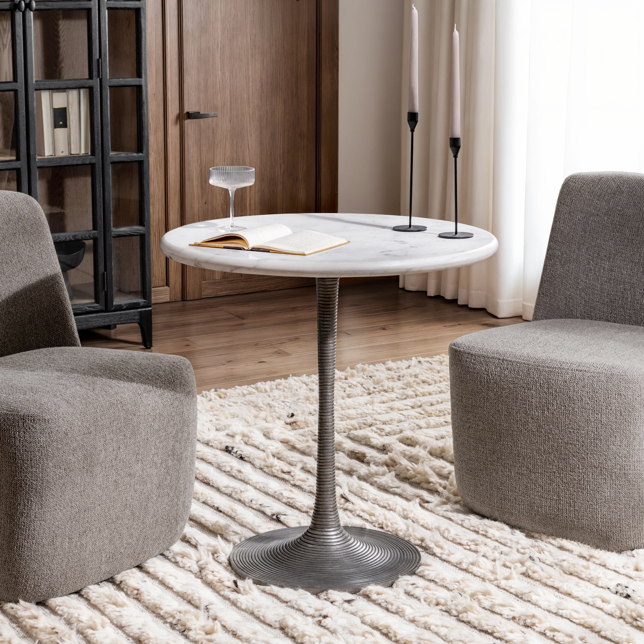 Hannabelle 30" Round Dining Table - Moonlight Haze