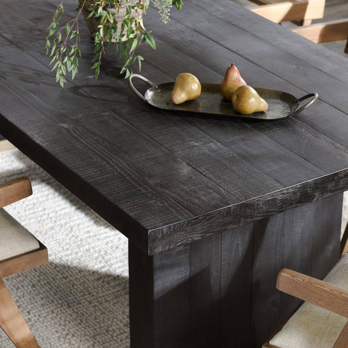 Lynx Dining Table - Carbon Black
