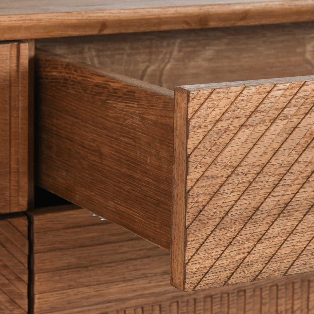 Santa Barbara 8 Drawer Chest