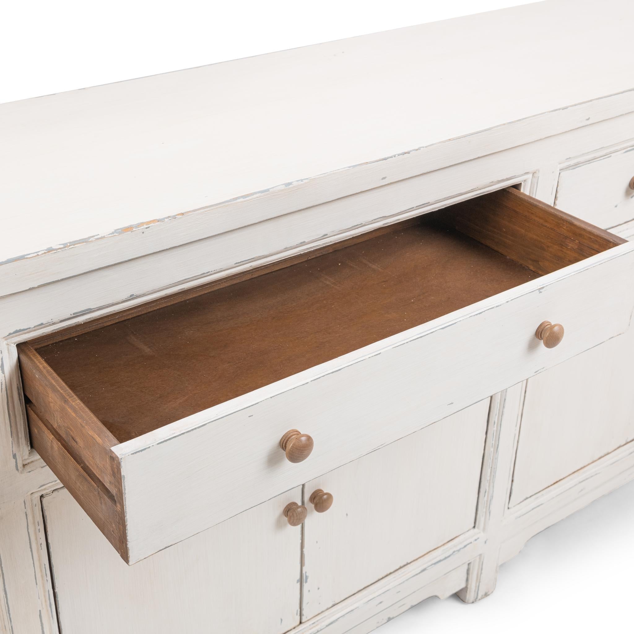 Winford 3 Drawer 6 Door Cabinet - Coastal Cream