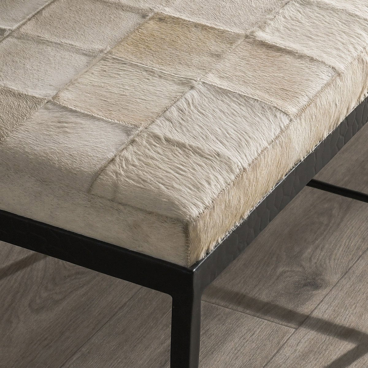 Achen Accent Bench - Dusty Cream