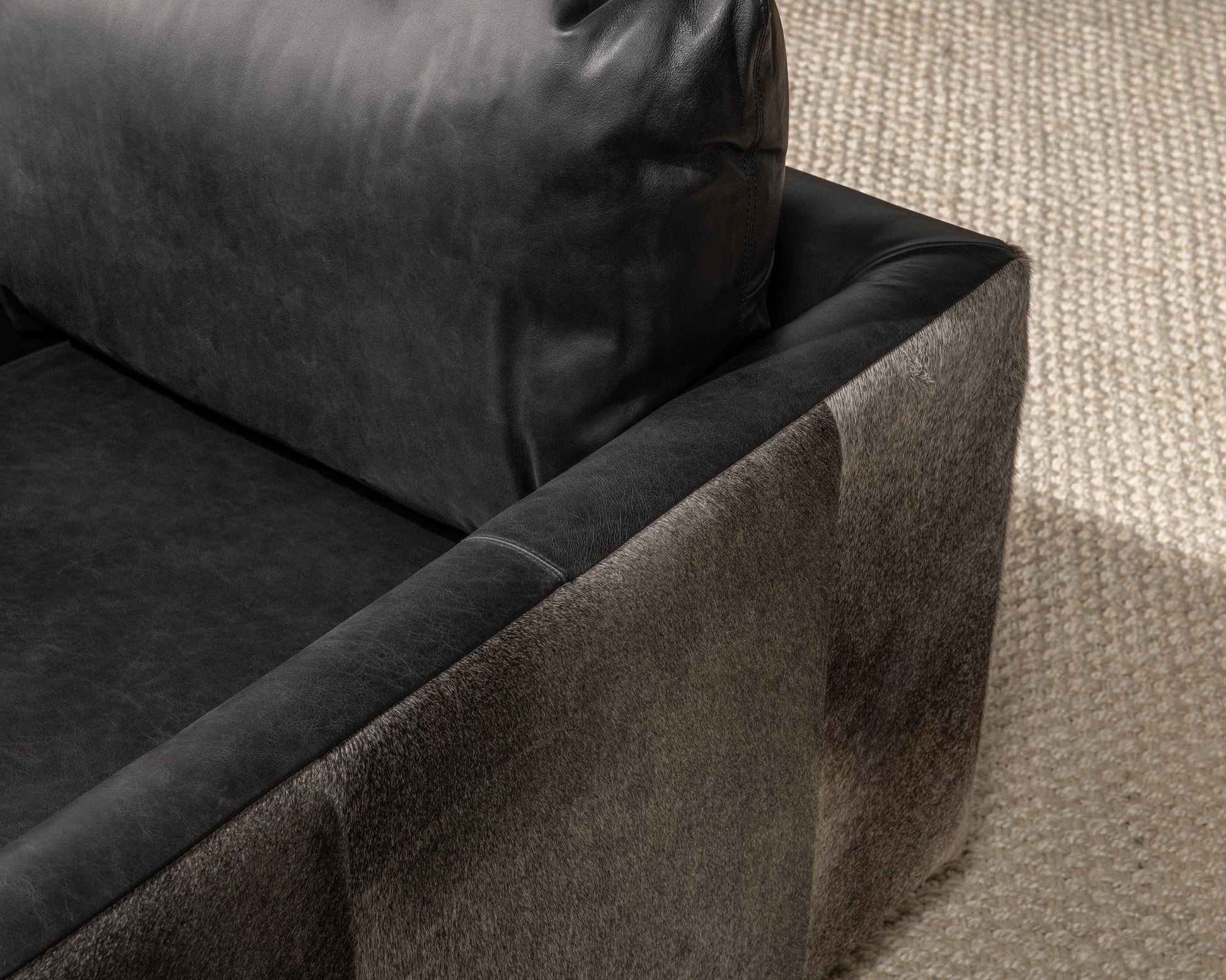 Lathe Swivel Chair - Onyx Black