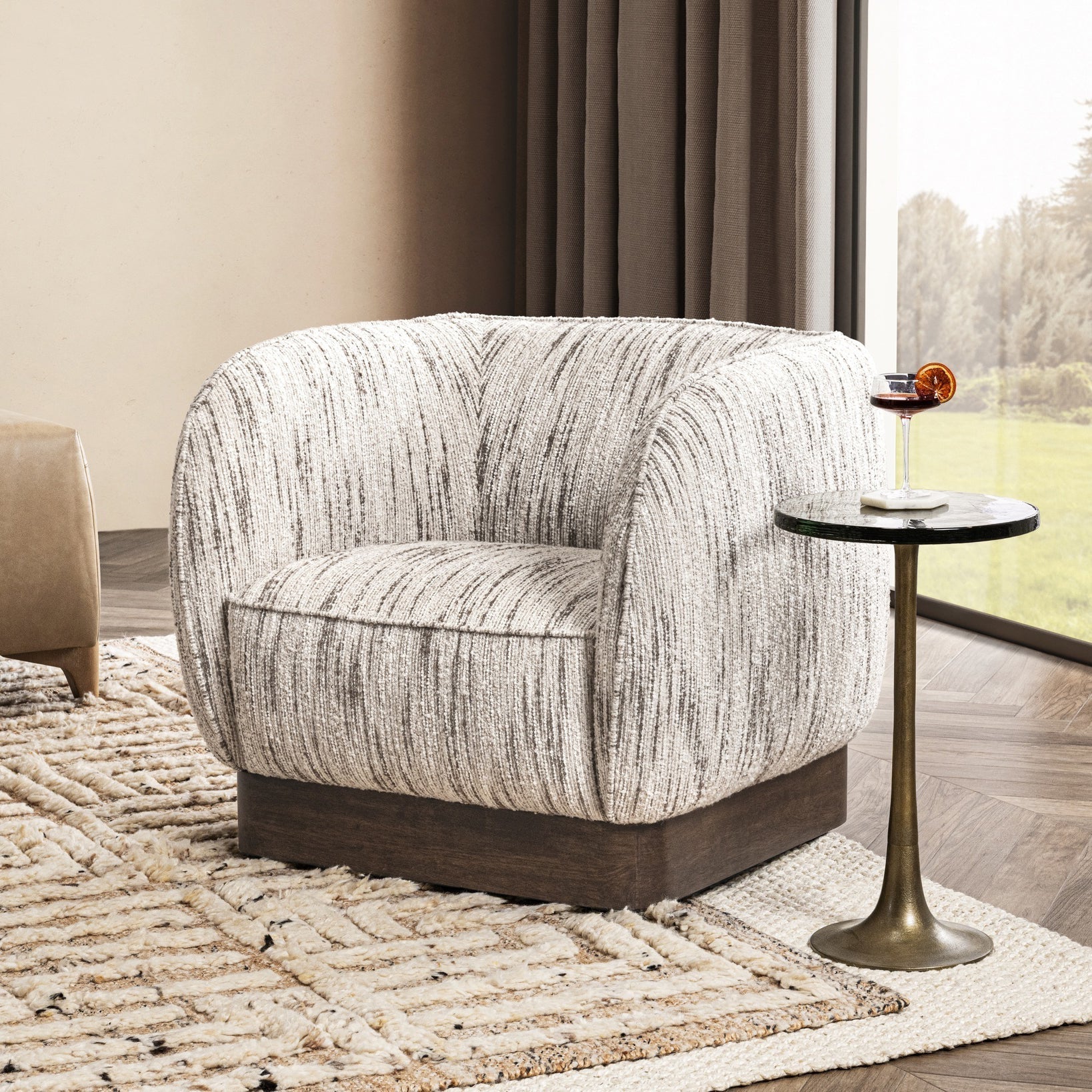 Rinner Swivel Chair - Cocoa Cream
