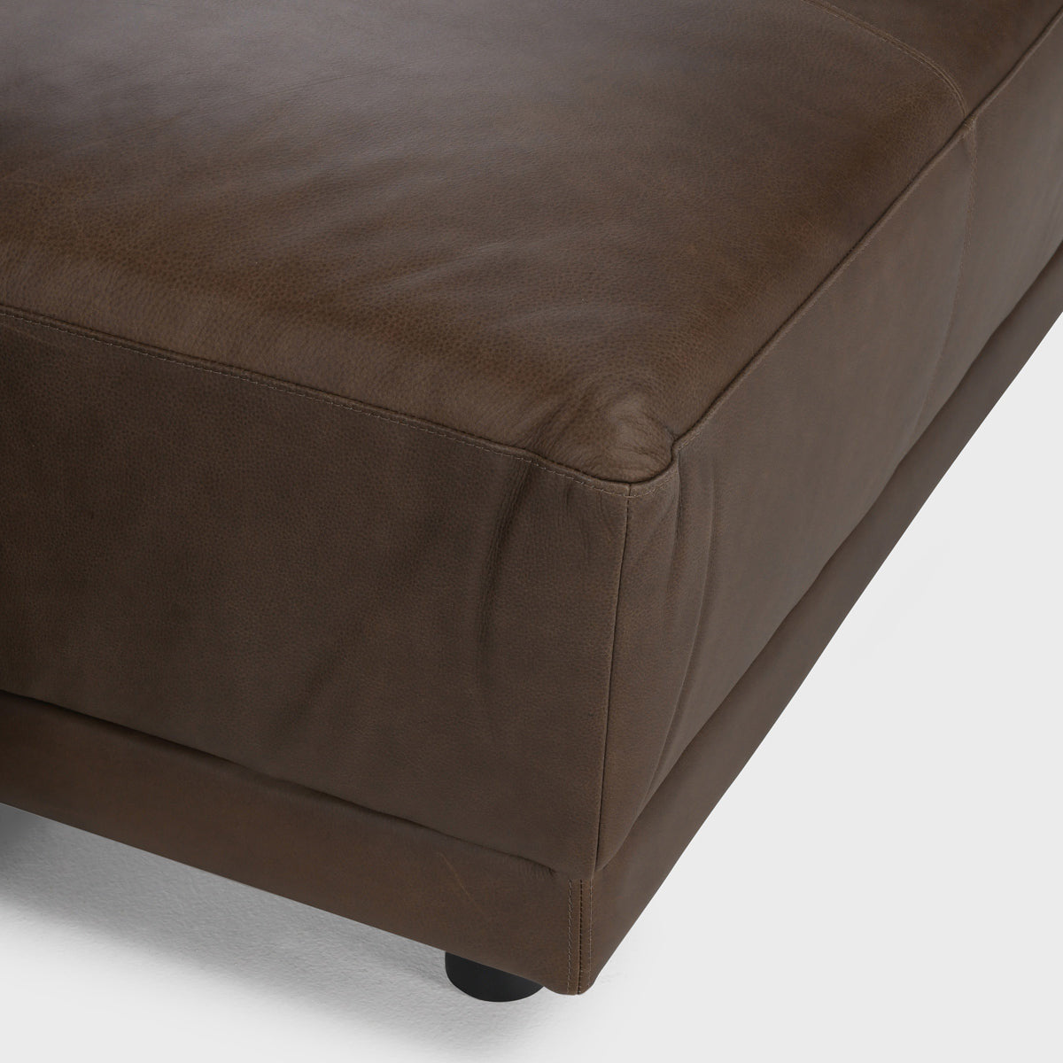 Hauser Leather Sectional w/RAF Chaise