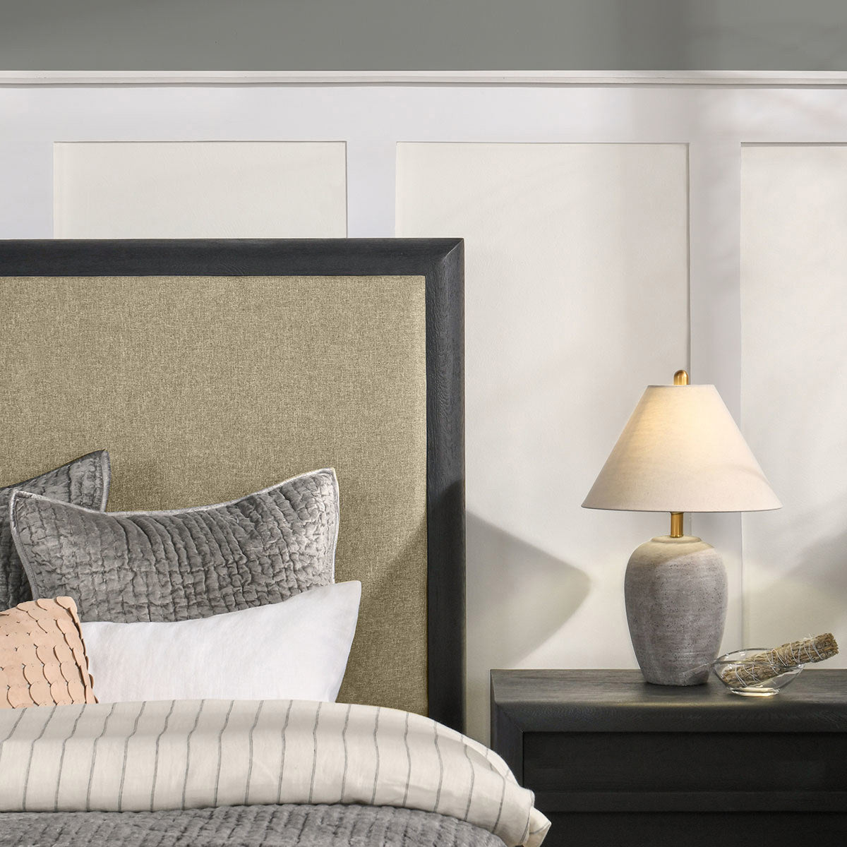 Sedona Platform Solid Wood Bed