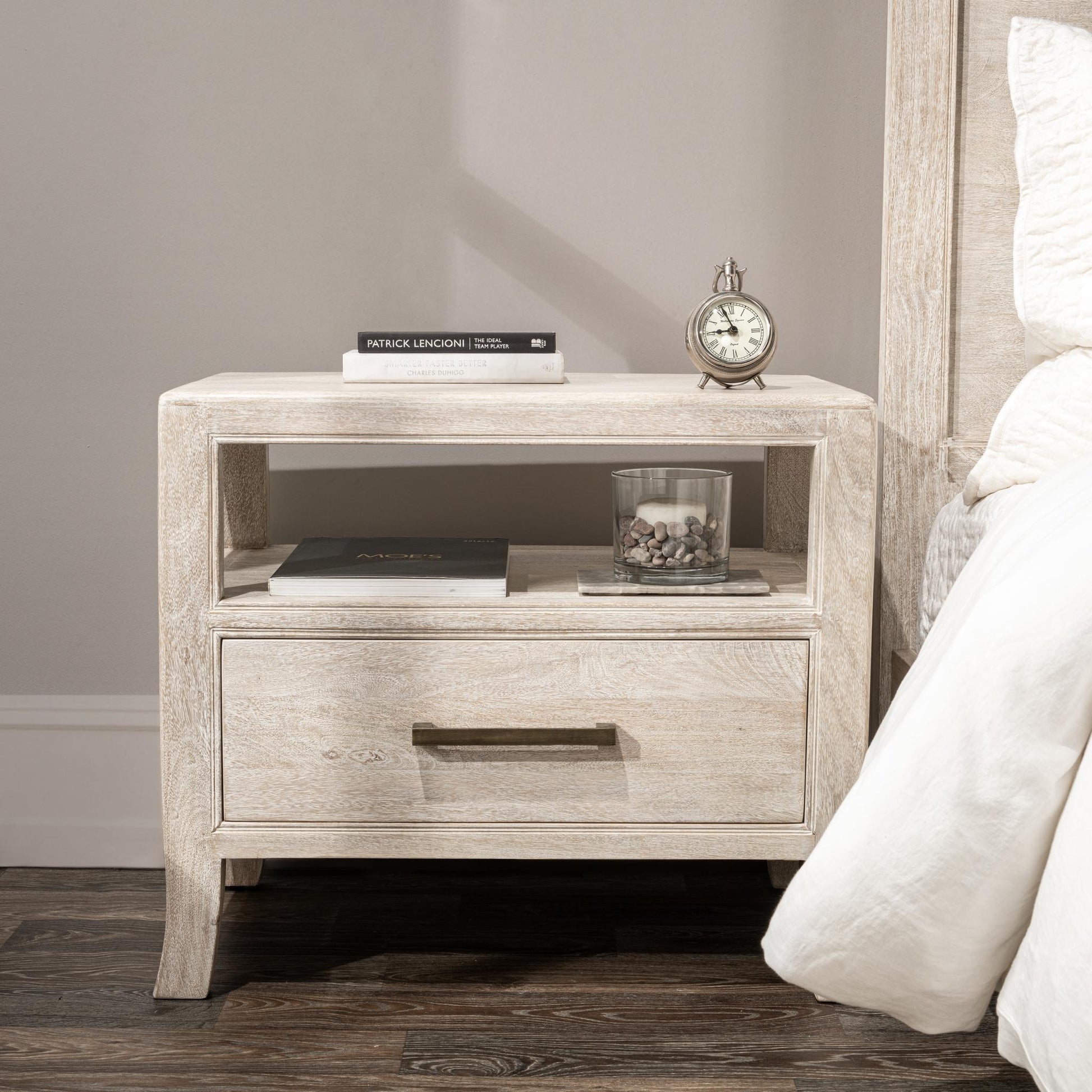 Westmont 1 Drawer Nightstand - Creamwood