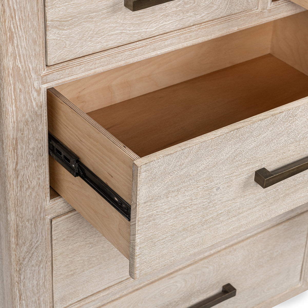 Westmont 9 Drawer Dresser - Creamwood