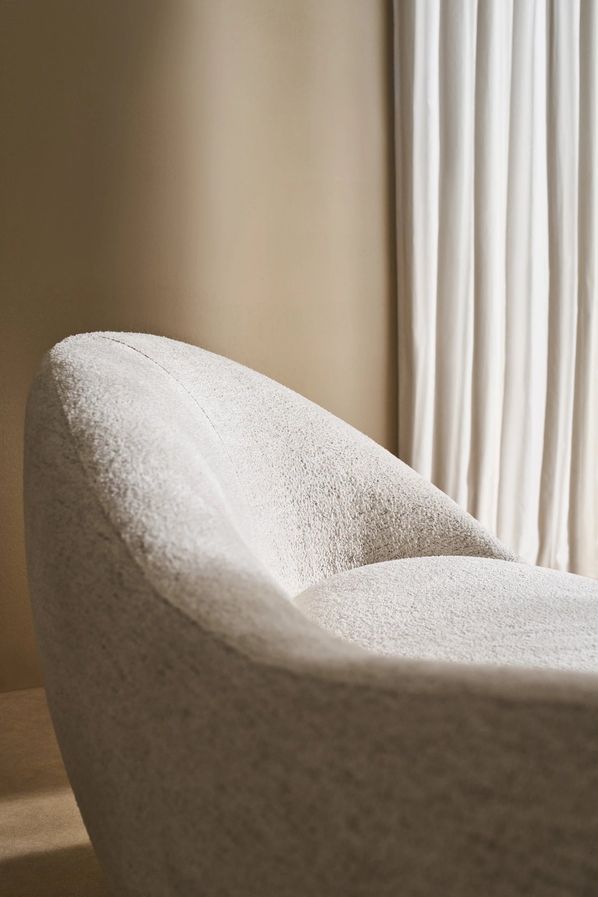 Formosa Sofa by Caracole - view 11