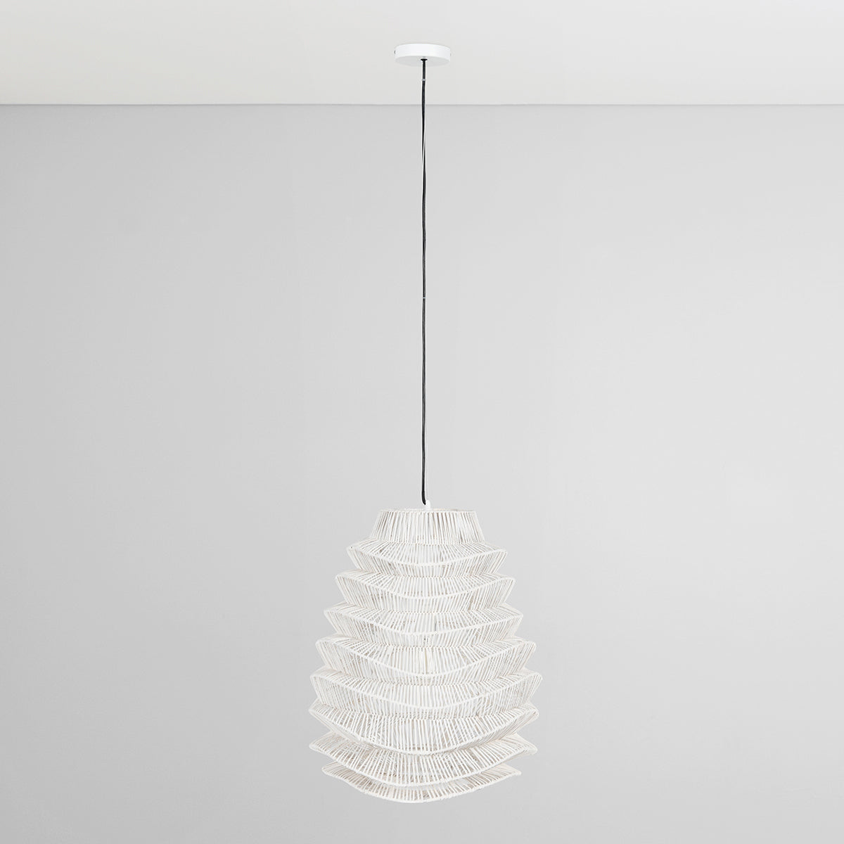 Shelly Pendant - White - Medium