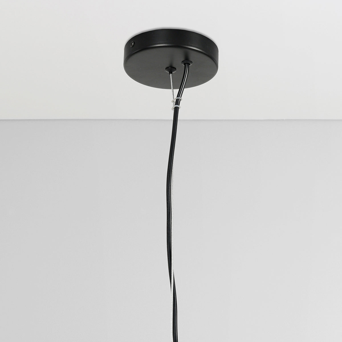 Shelly Pendant - Black - Large