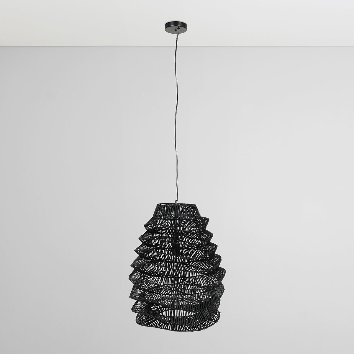 Shelly Pendant - Black - Large