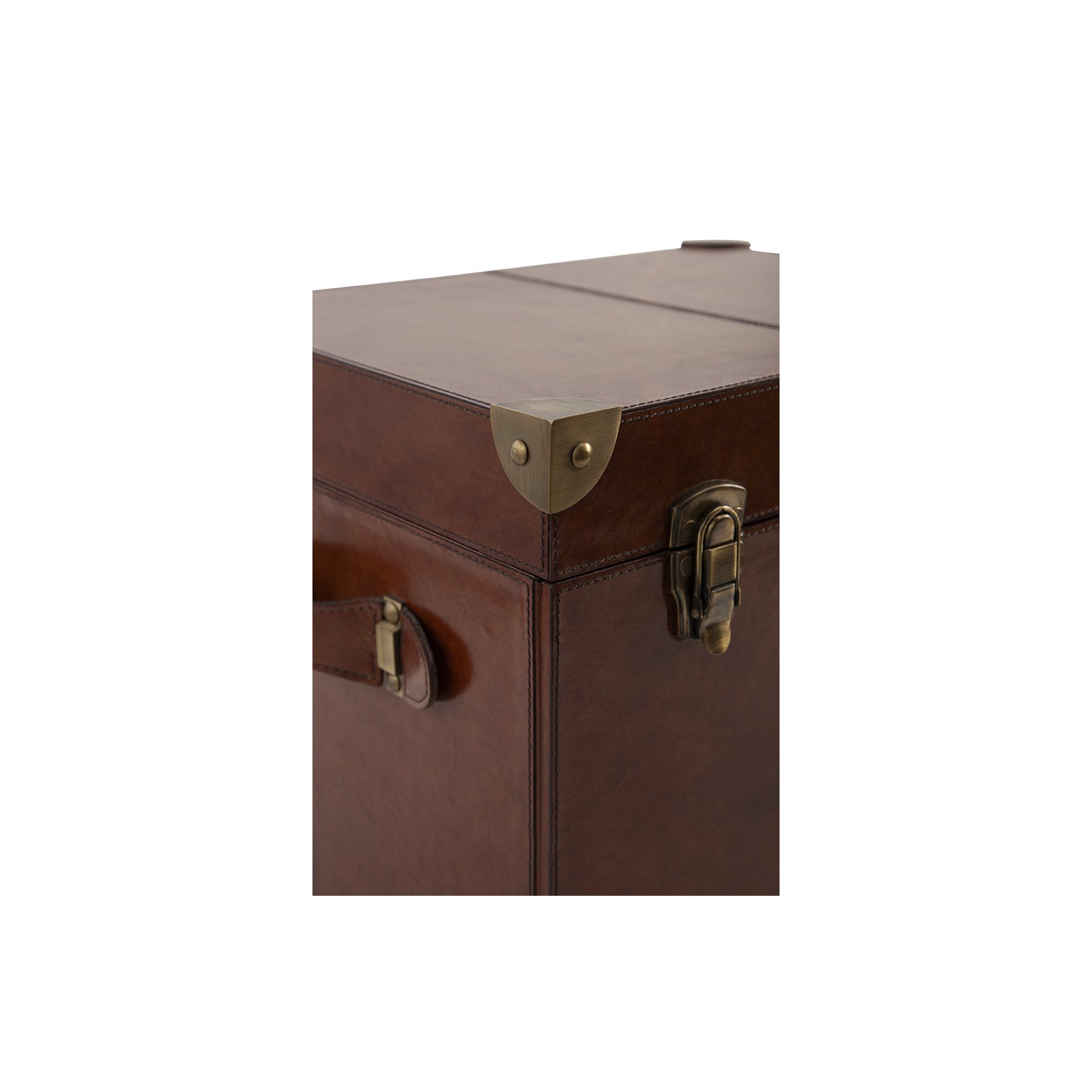 Buffalo Run Bar Box detail view by Furniture Classics at ZIN Home