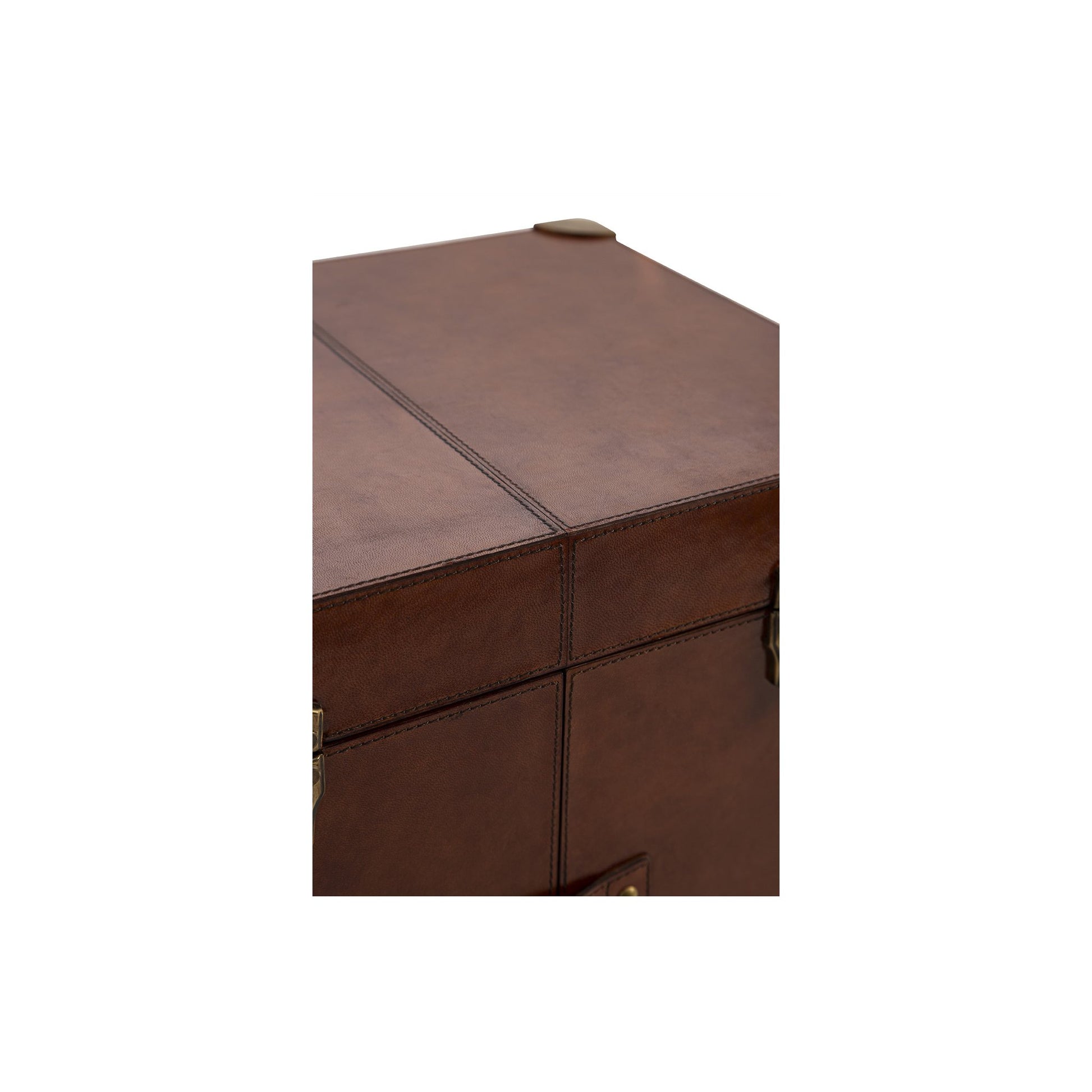 Buffalo Run Bar Box detail view by Furniture Classics at ZIN Home