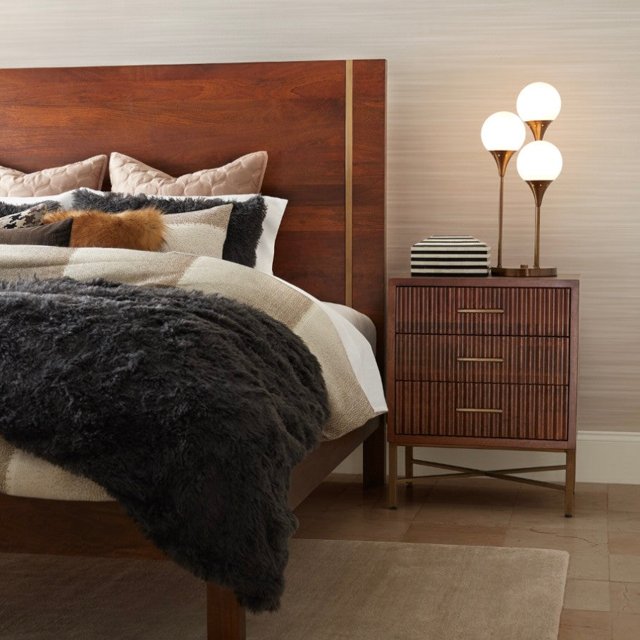 Zoey Contemporary Solid Wood King Bed