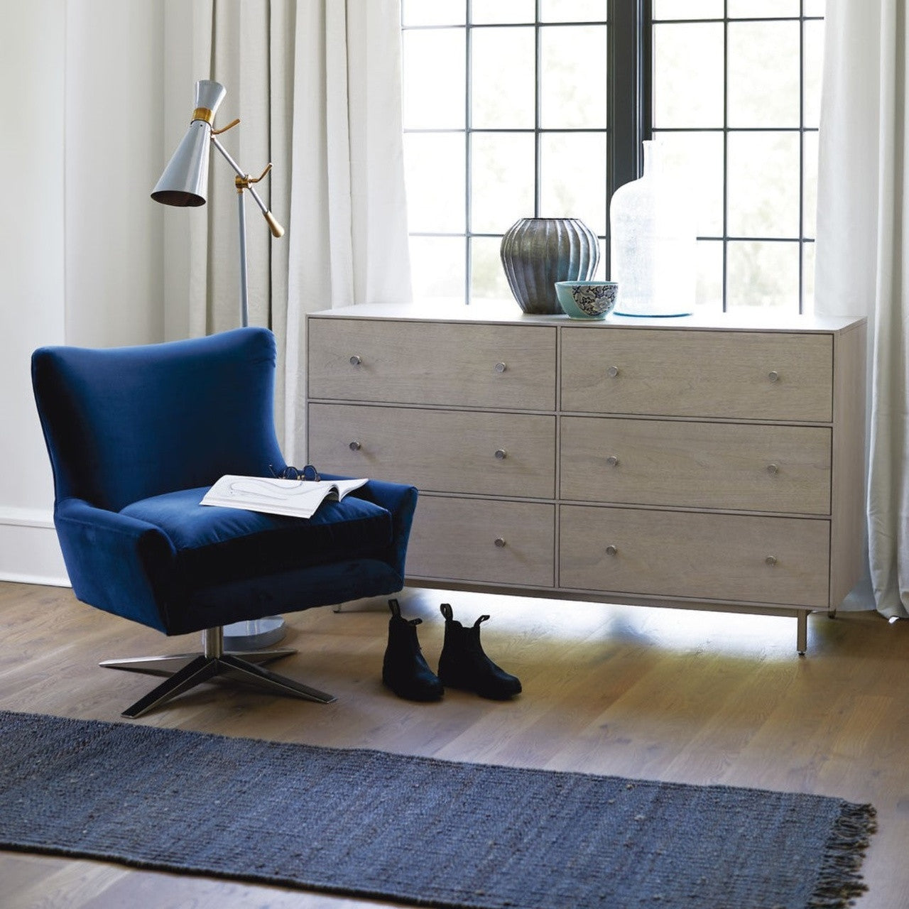 Everette Accent Chair - Sapphire Velvet Midnight Blue