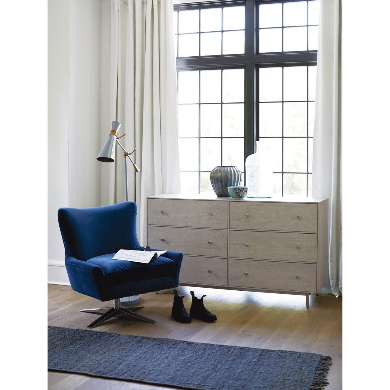 Everette Accent Chair - Sapphire Velvet Midnight Blue