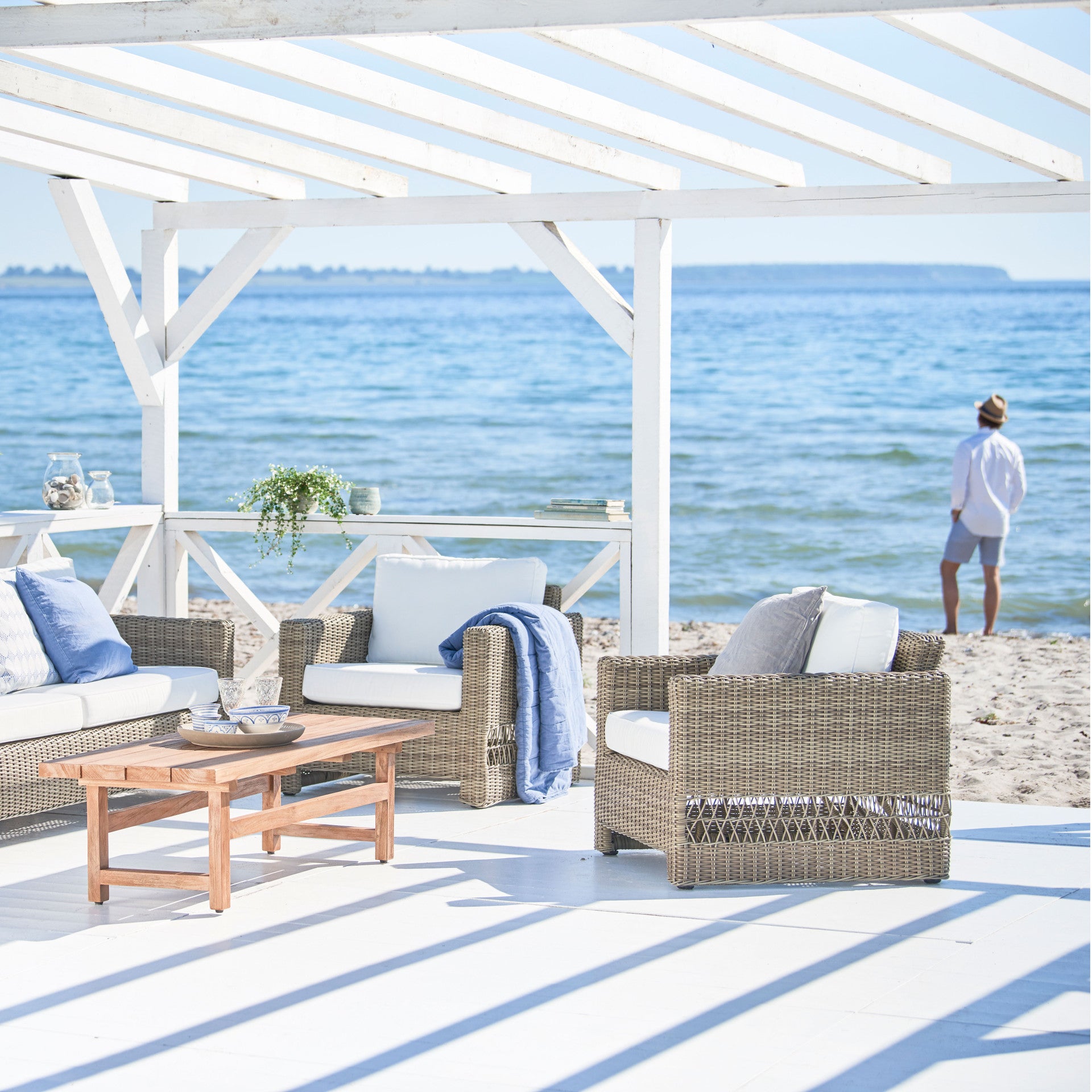 Carrie Lounge Chair by Sika Design - view 2