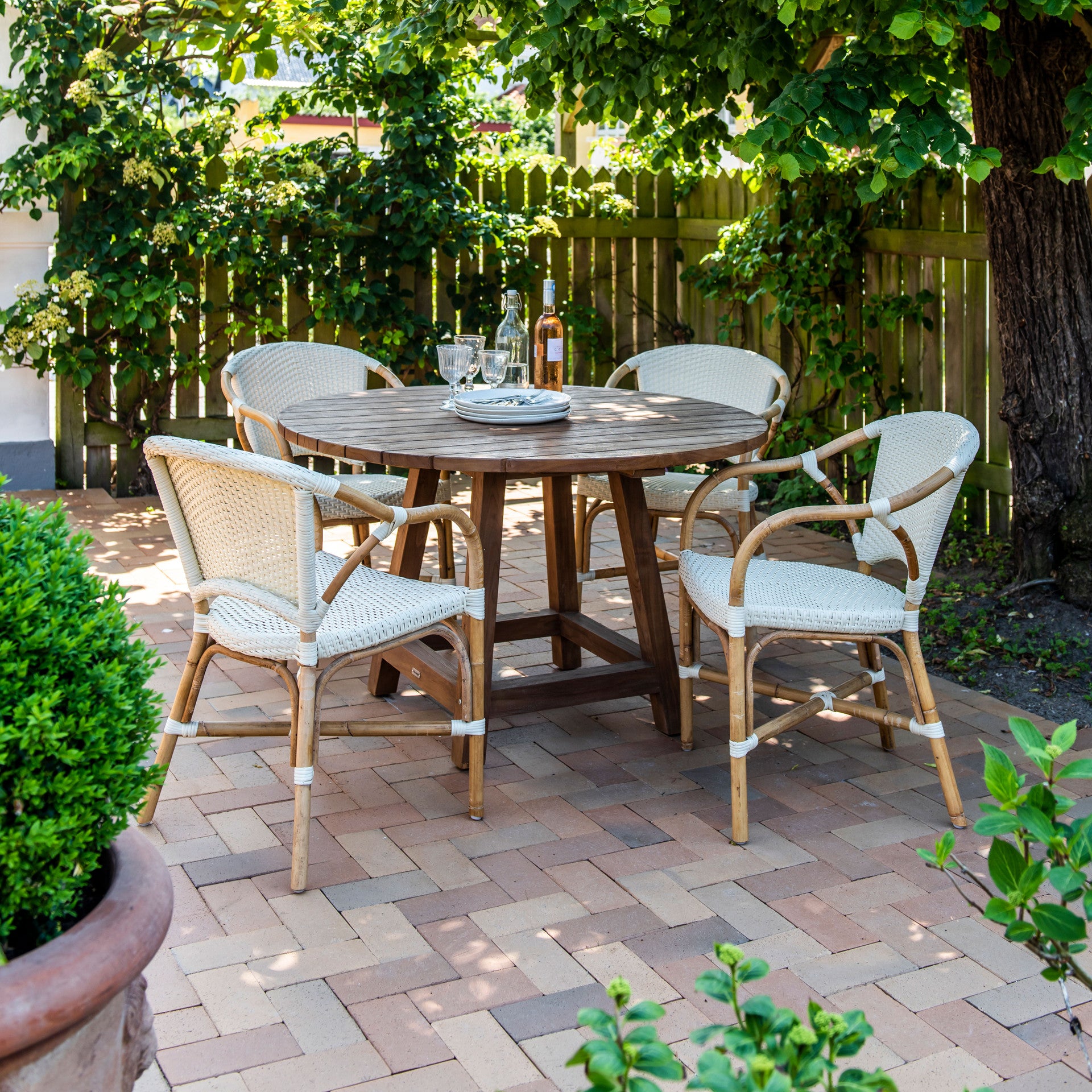 Valerie Arm Chair by Sika Design - view 4