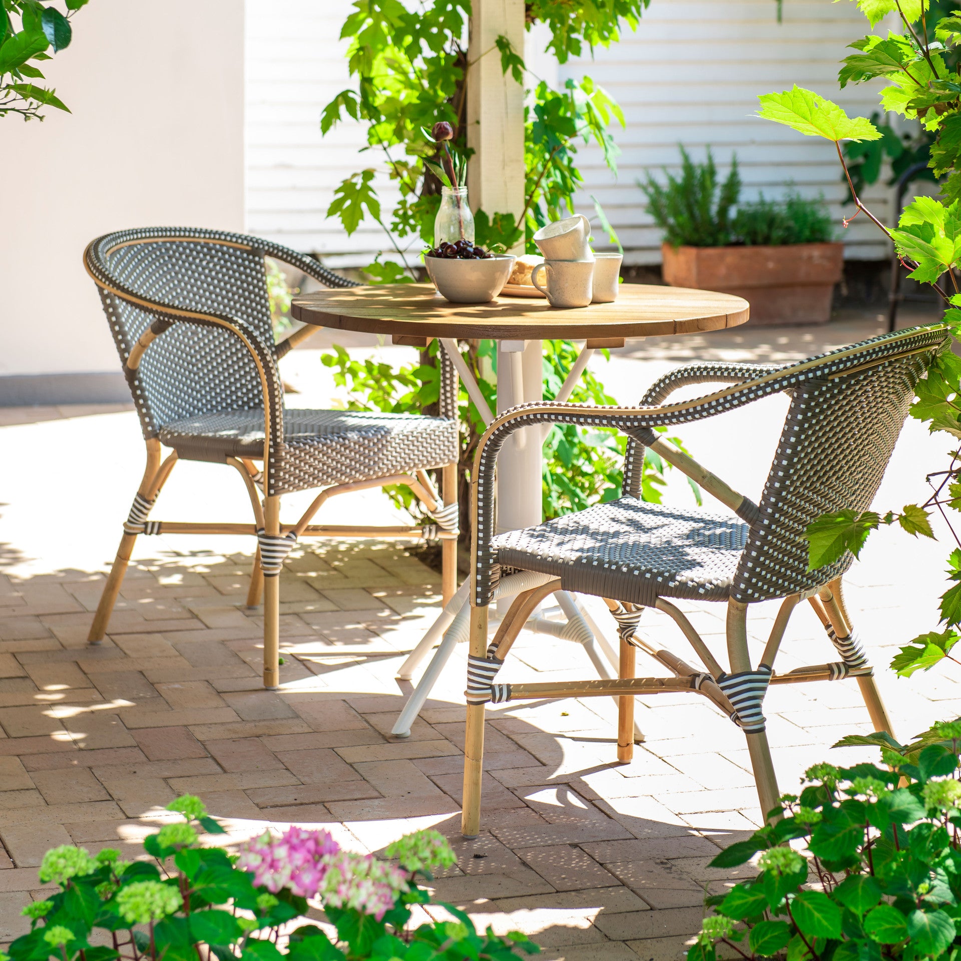 Madeleine Arm Chair by Sika Design - view 2