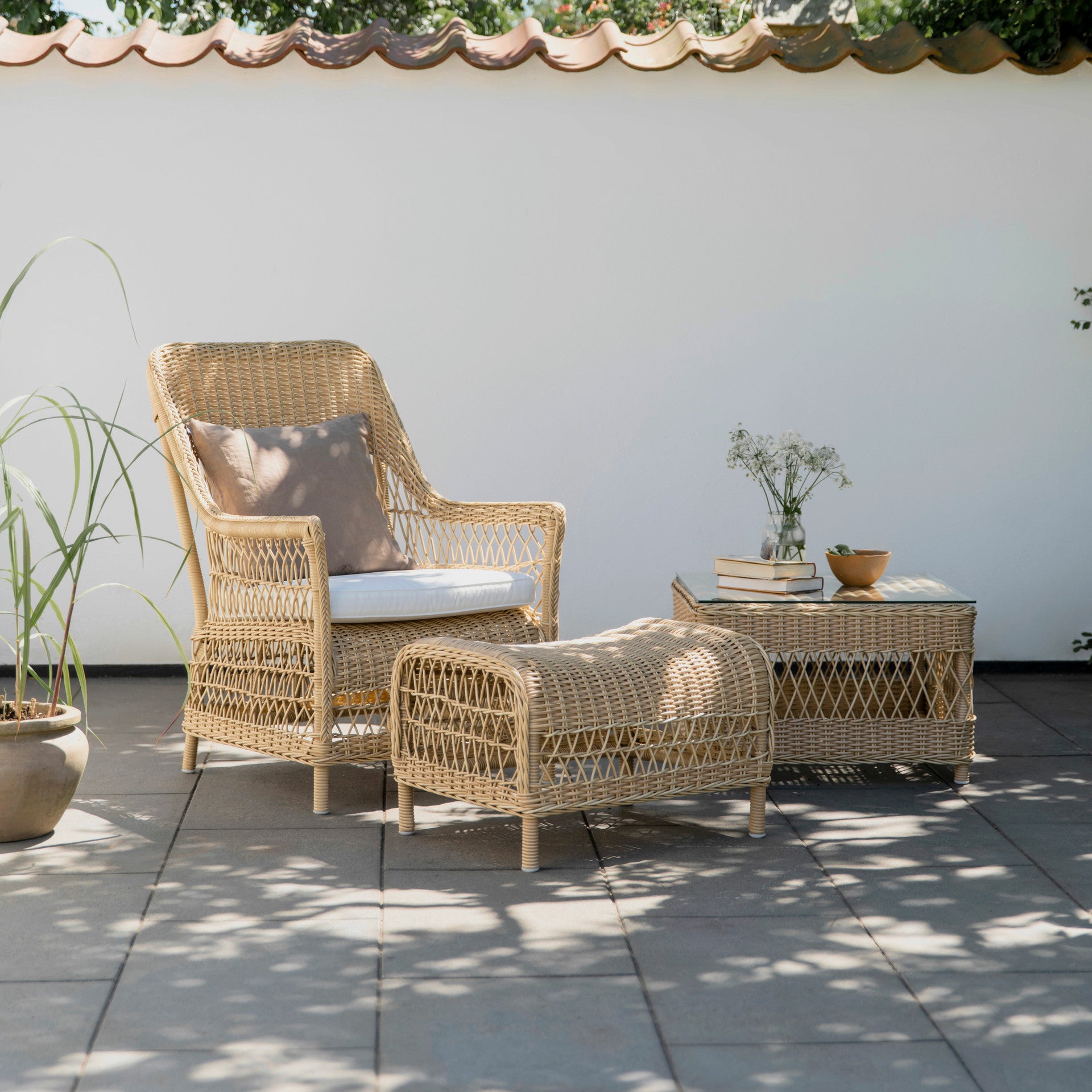 Dawn Lounge Chair by Sika Design - view 2
