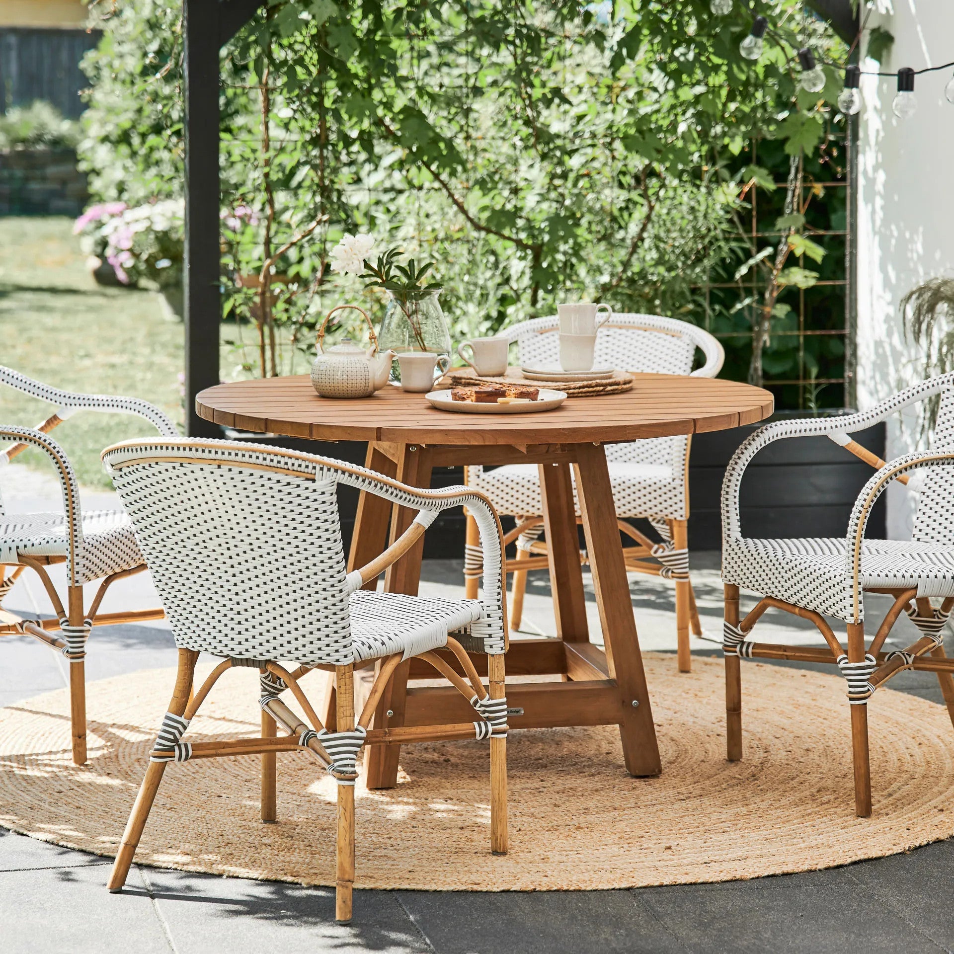 George Teak 47" Round Table by Sika Design - view 6