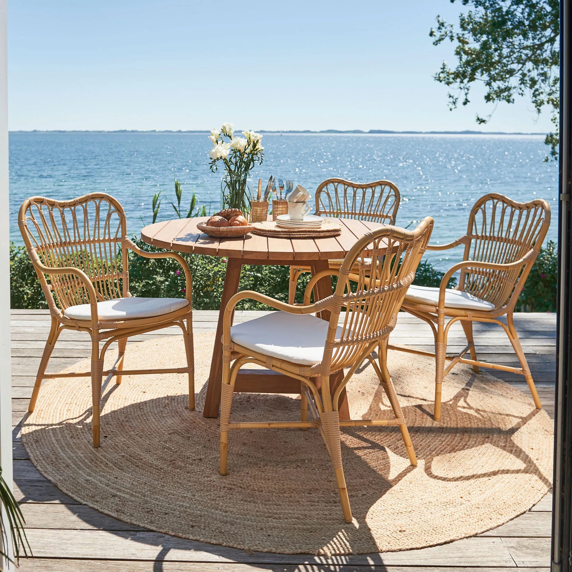 George Teak 47" Round Table by Sika Design - view 7