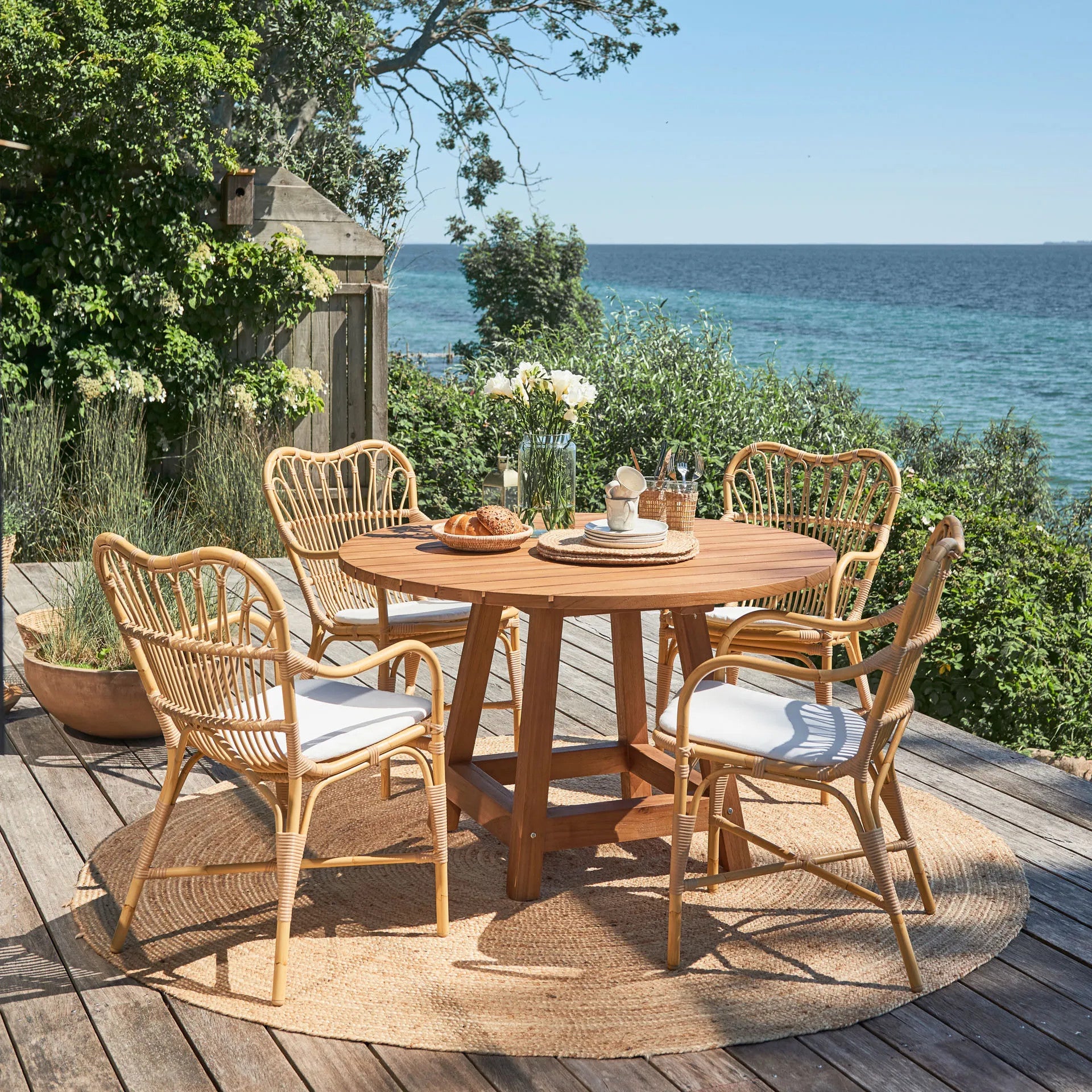 George Teak 47" Round Table by Sika Design - view 9