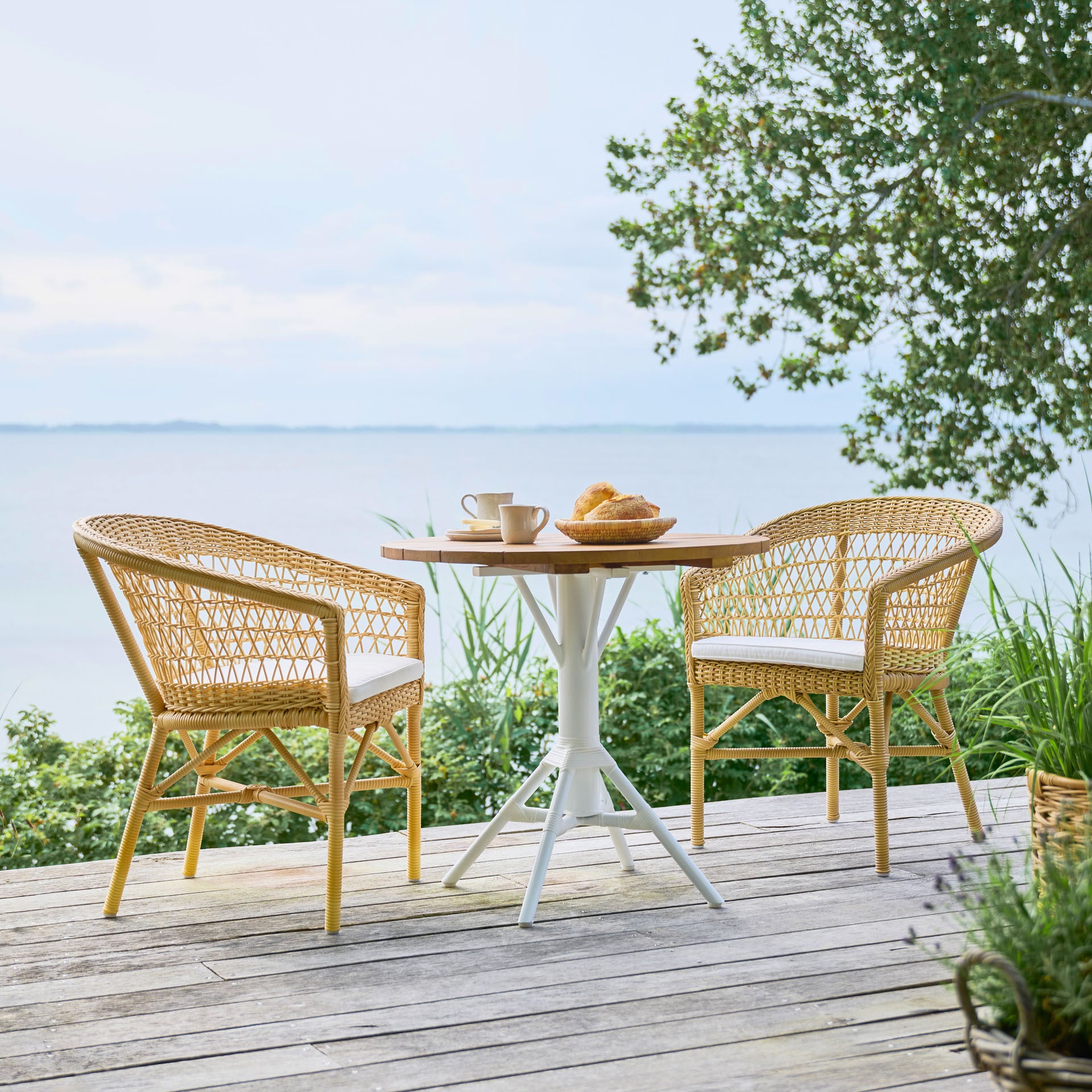 Nicole Cafe 31.5" Round Table by Sika Design - view 6