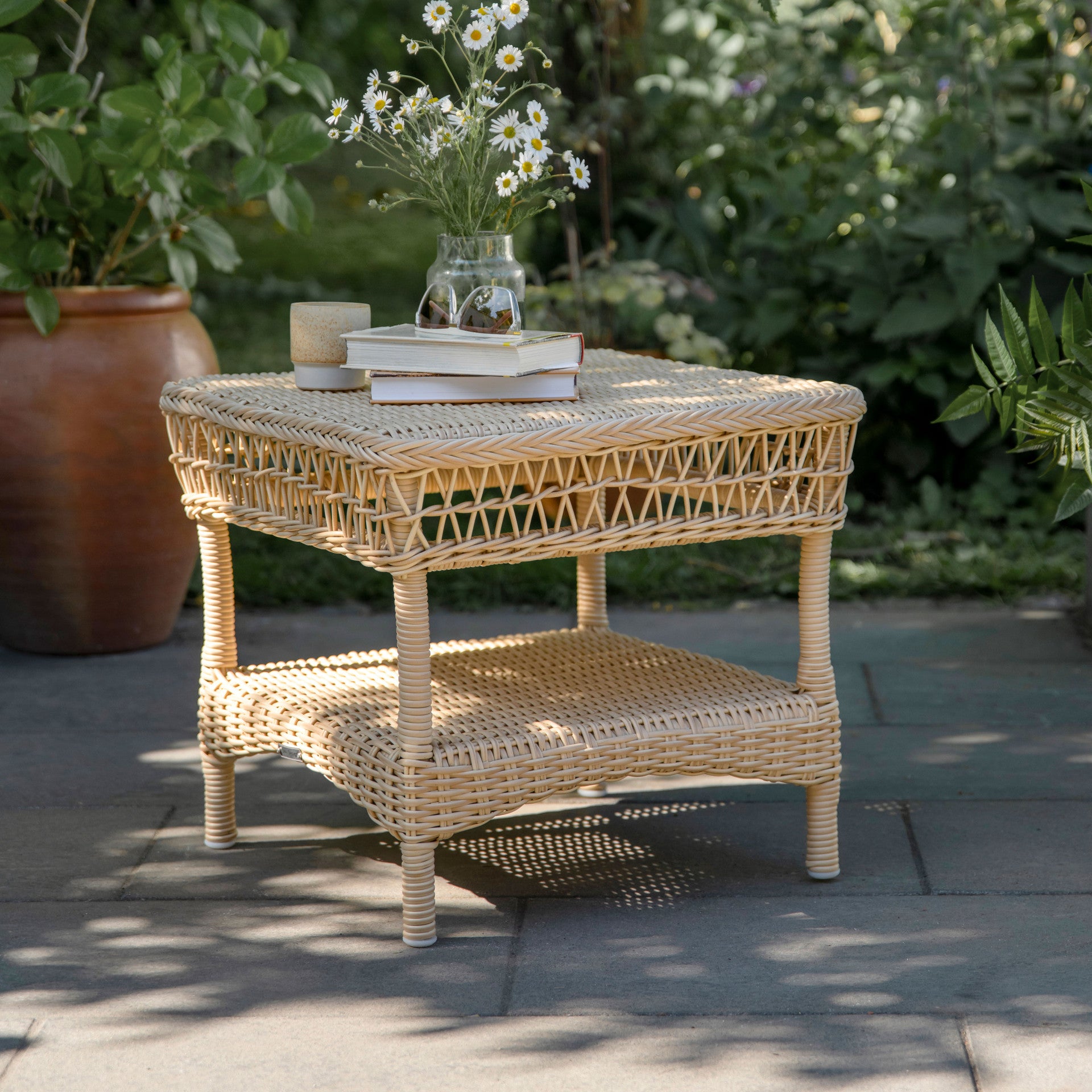 Suzy Side Table by Sika Design - view 4