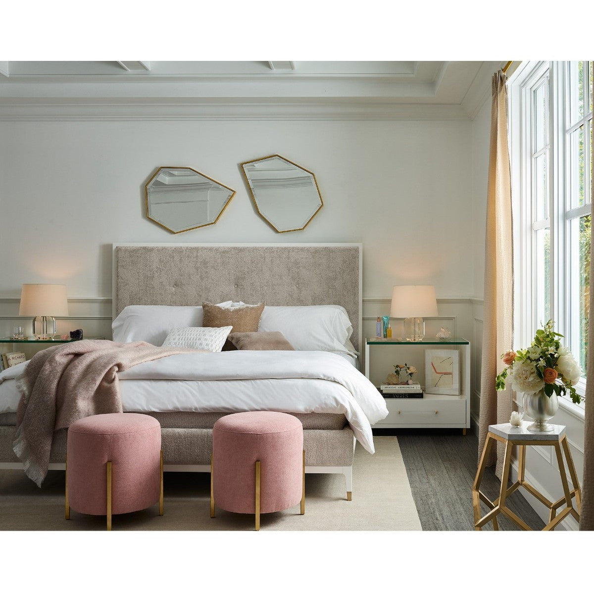 Peony White Lacquer 1 Drawer Nightstand