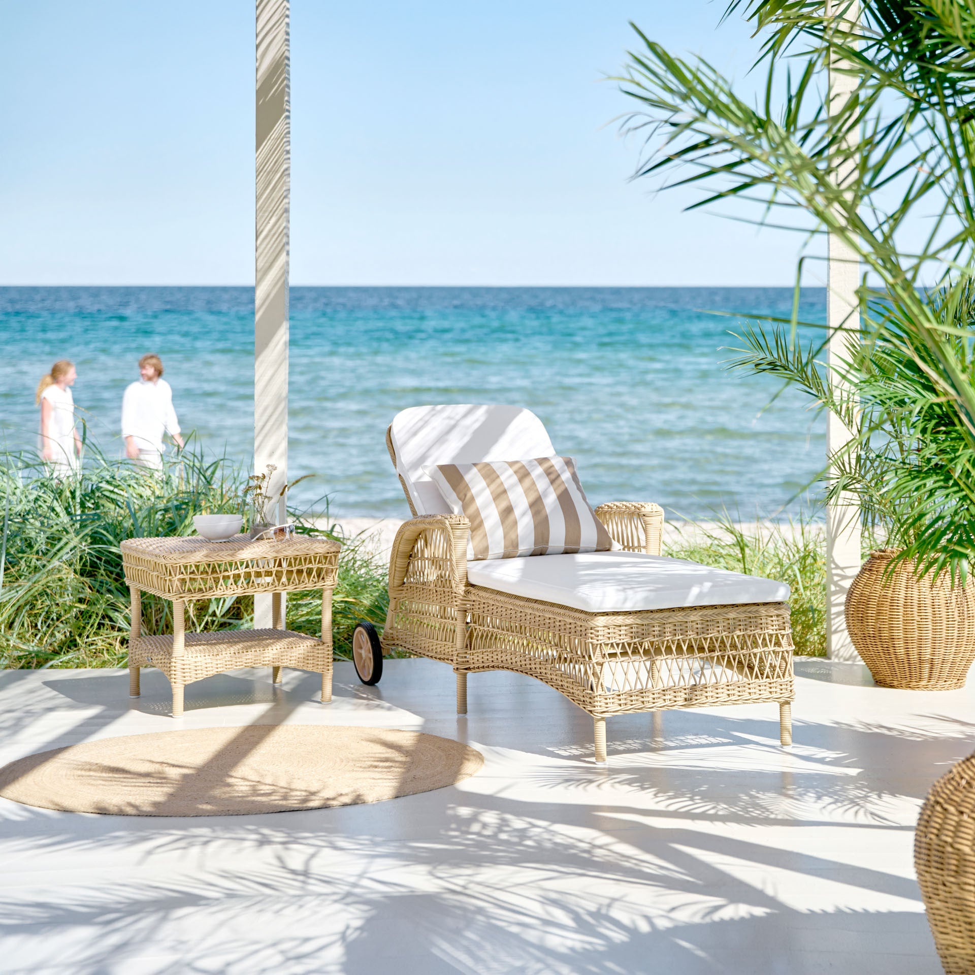 Daisy Sunbed by Sika Design - view 2