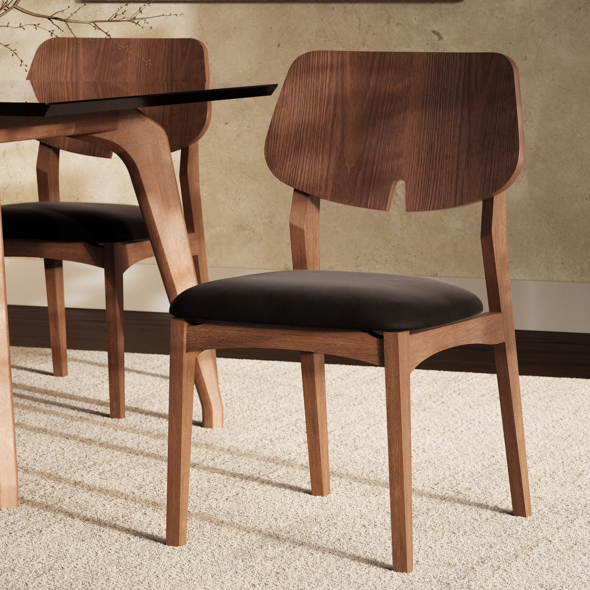 Beth Dining Chair Nogal, Shimmy Black Vinyl by Urbia - detail 9