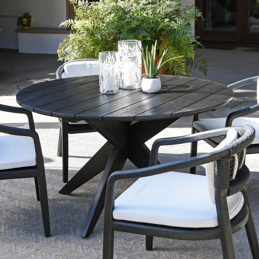 Alameda Outdoor Round Dining Table in Black 53"