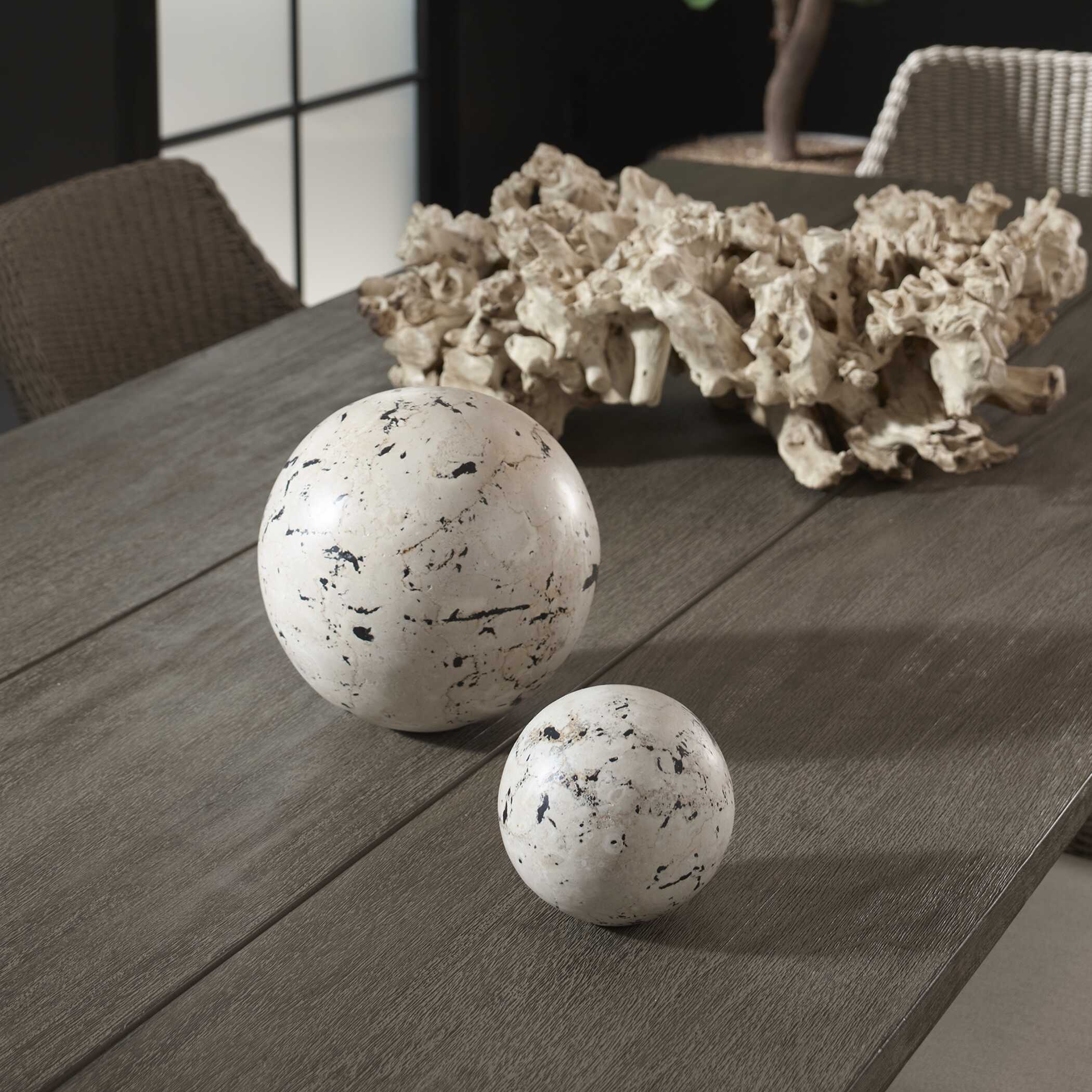 Uttermost Nouveau Indoor-Outdoor Spheres Set/2