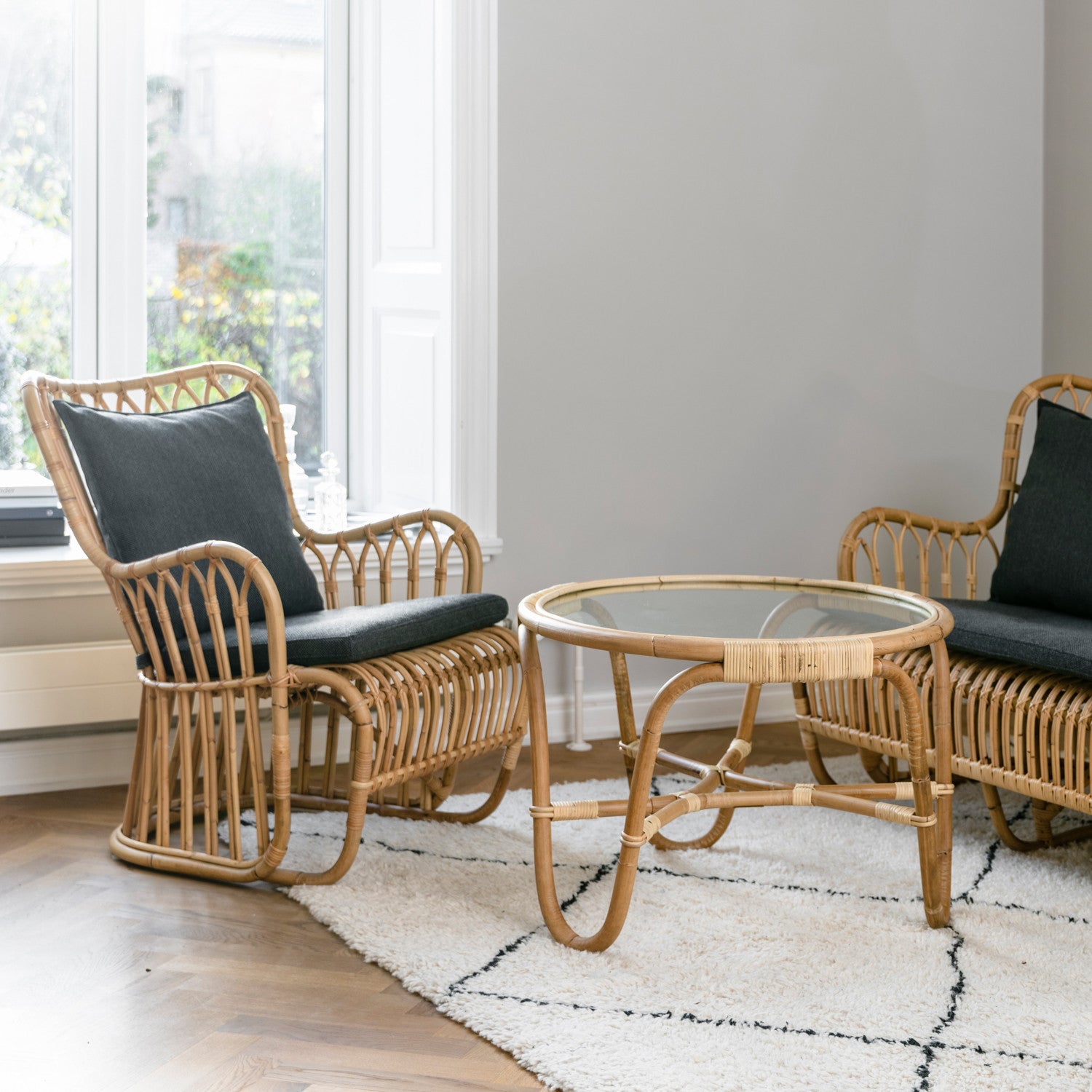 Arne Jacobsen Charlottenborg Table by Sika Design - view 3