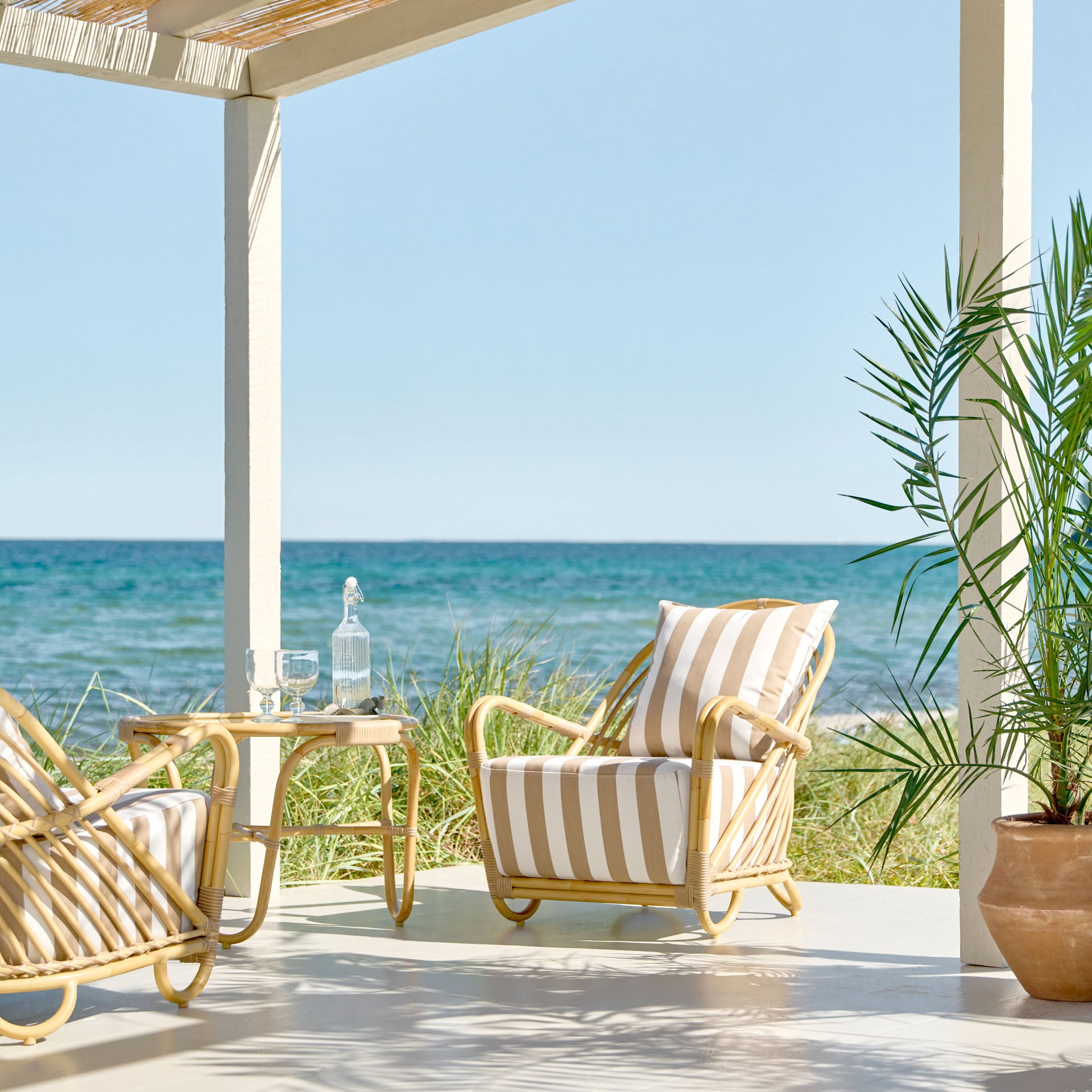 Arne Jacobsen Charlottenborg Chair Exterior by Sika Design - view 16