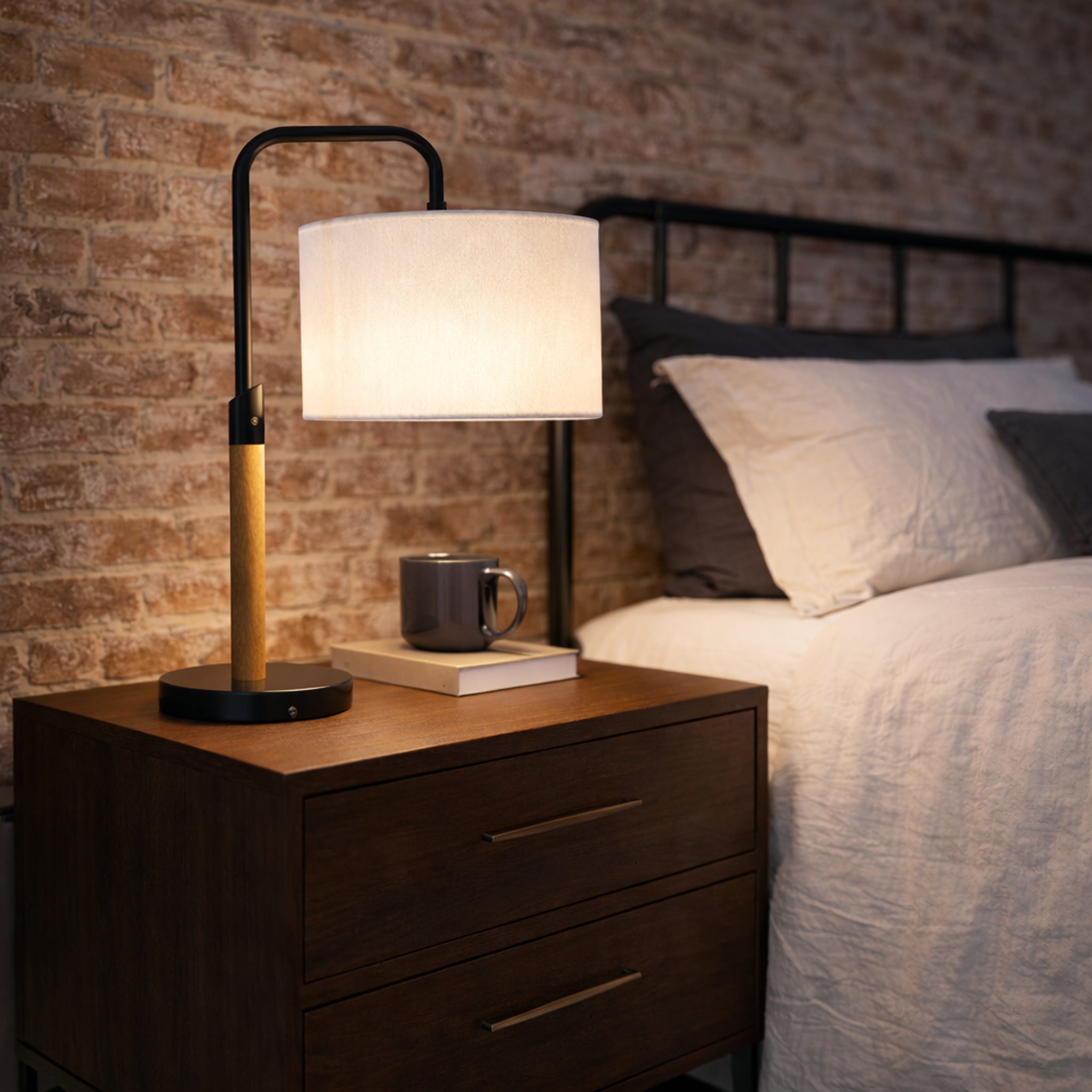 Arcus Paniz Table Lamp | Metal Swirl and Cylinder Shade