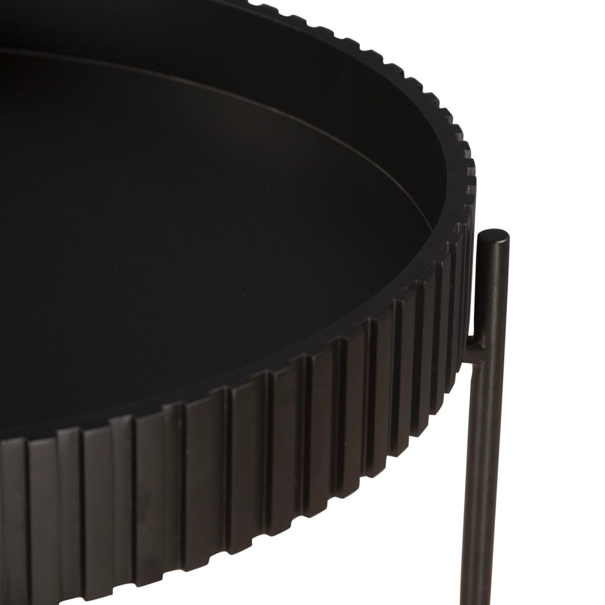 Valor 29" Nesting Tray Tables in Matte Black