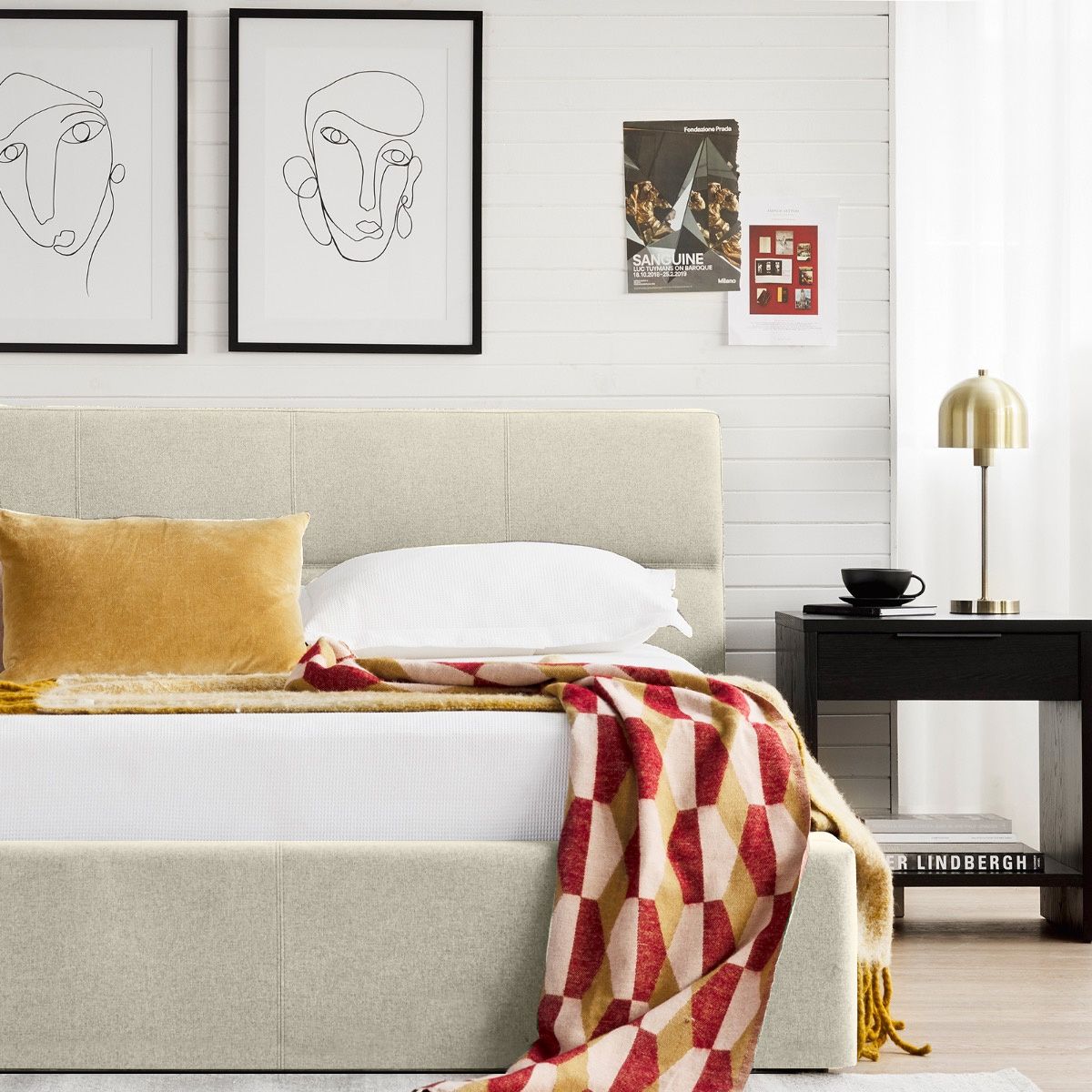 Reve Bed Upholstered