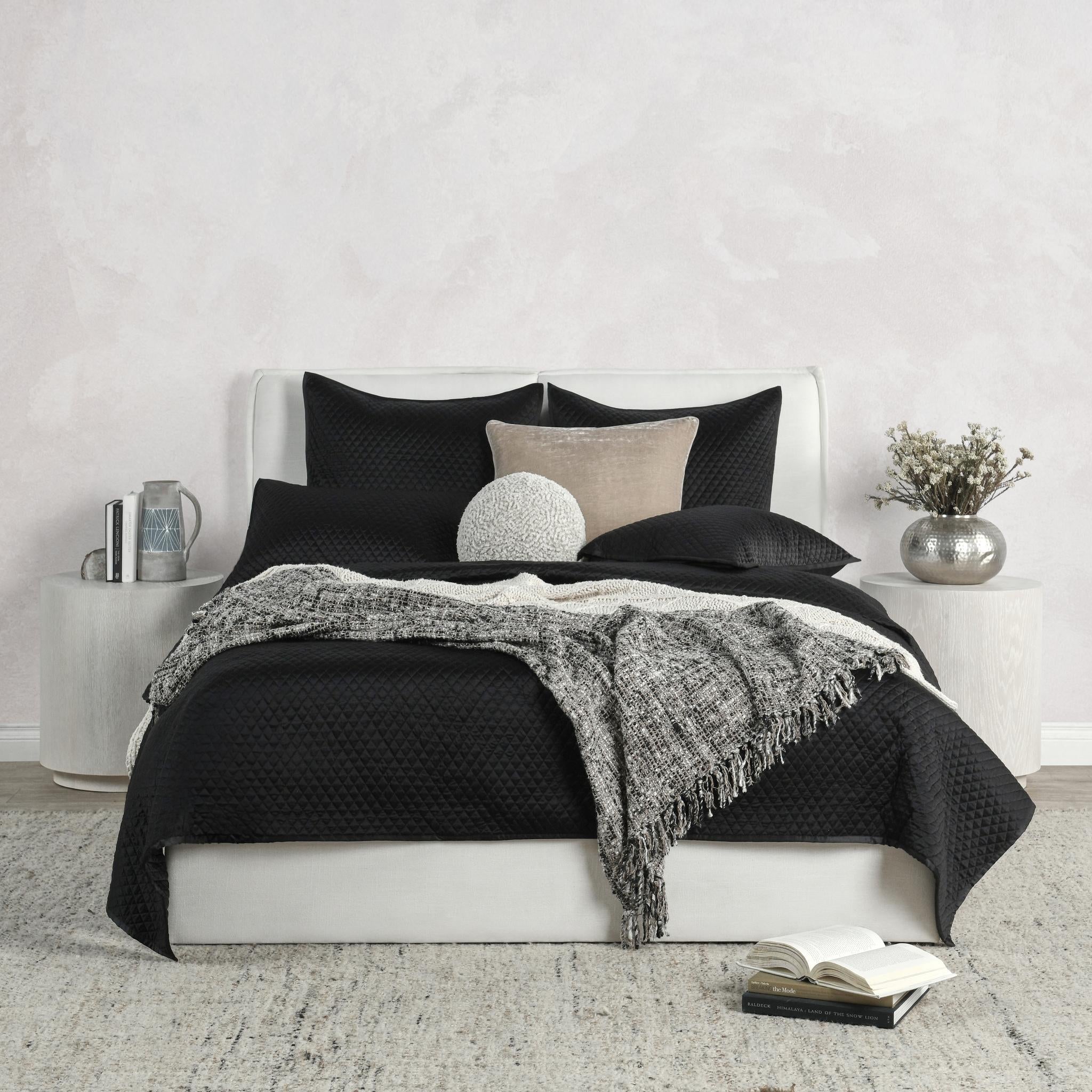 Diamond Quilt Collection - Onyx - King / Set