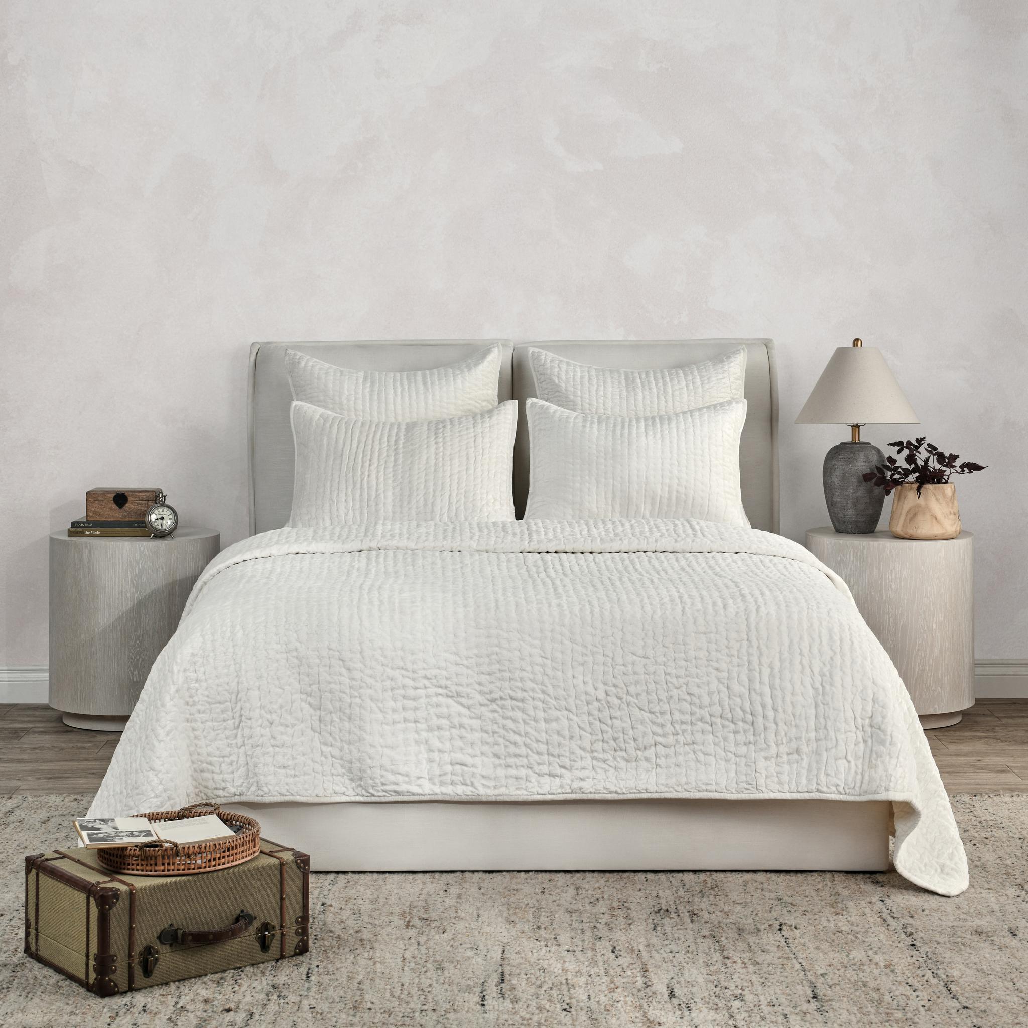 Bari Velvet Quilt Collection - Cloud - King / Set