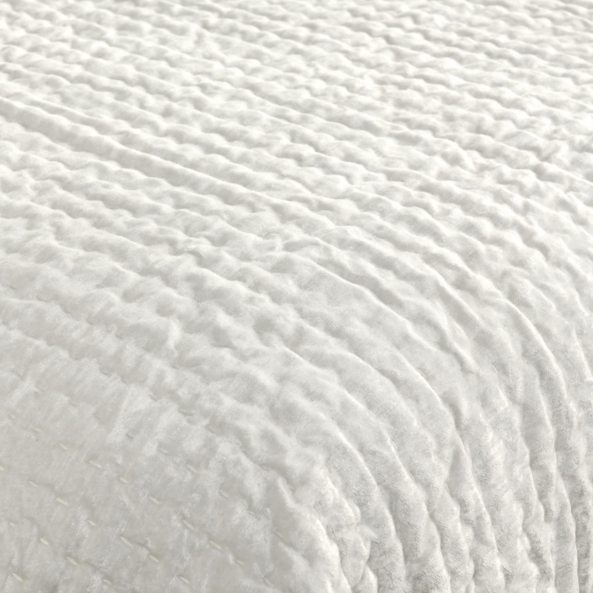 Bari Velvet Quilt Collection - Cloud - King / Set