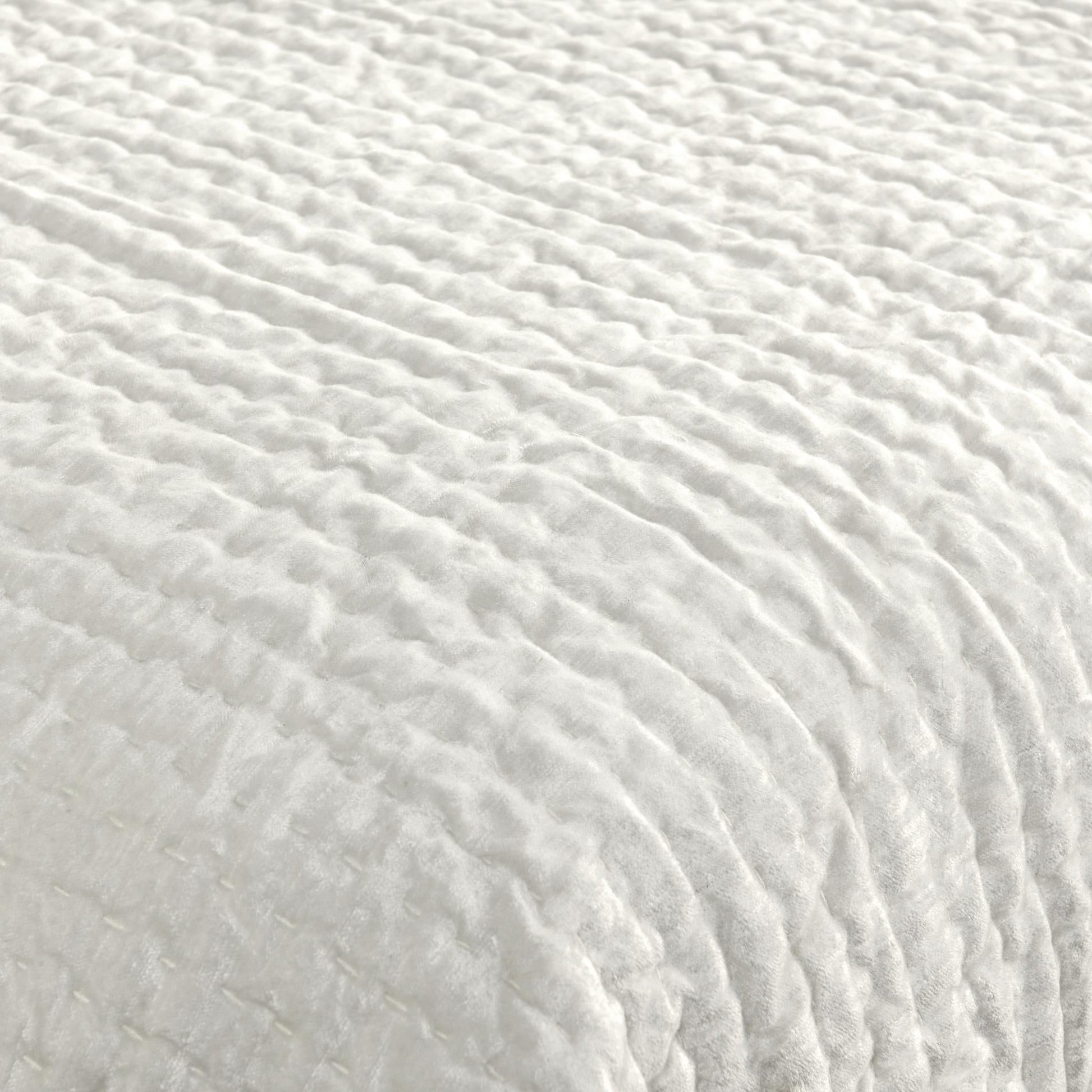 Bari Velvet Quilt Collection - Cloud - King / Set