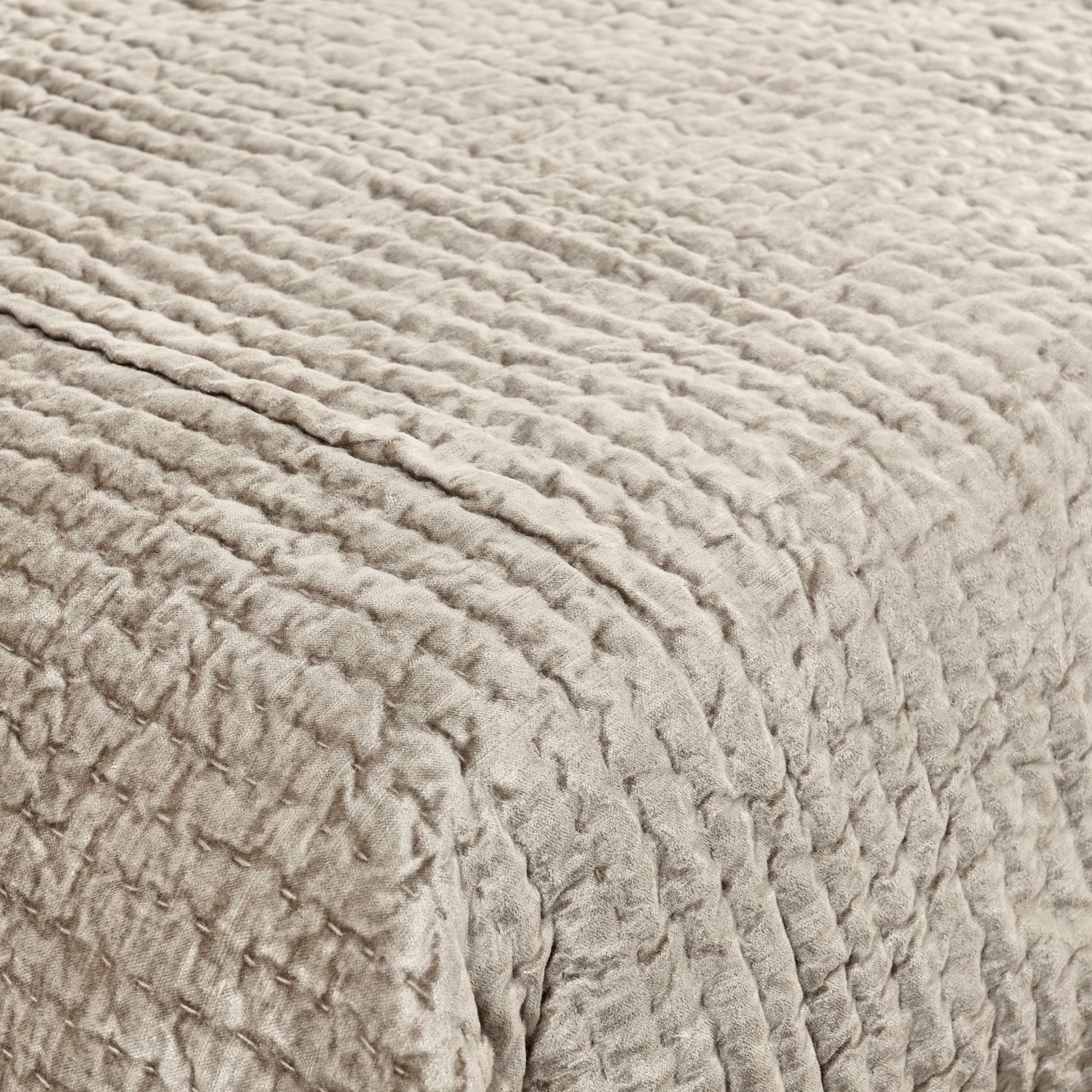 Bari Velvet Quilt Collection - Pebble - King / Set