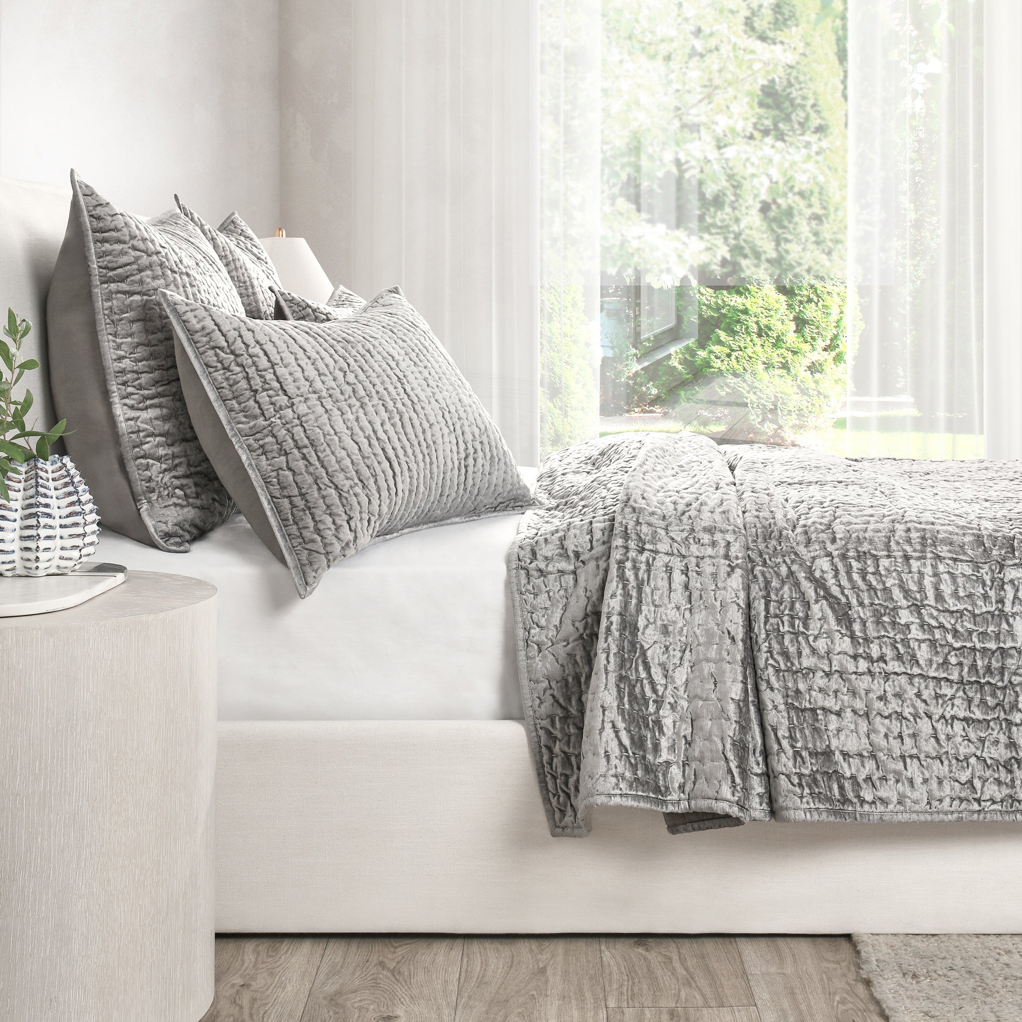 Bari Velvet Quilt Collection - Gray - King / Set