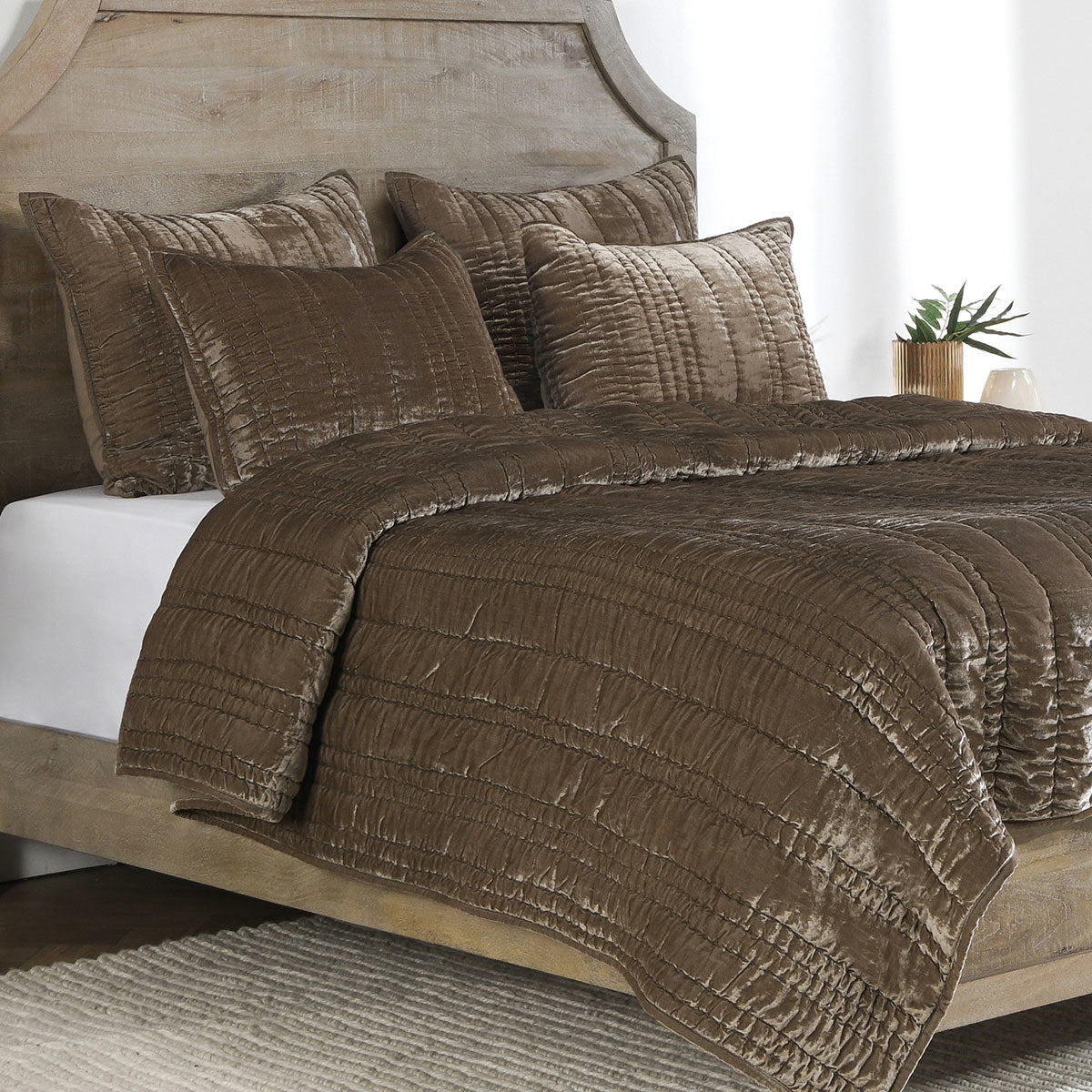 Seville Quilt Collection - Desert Taupe - King / Set