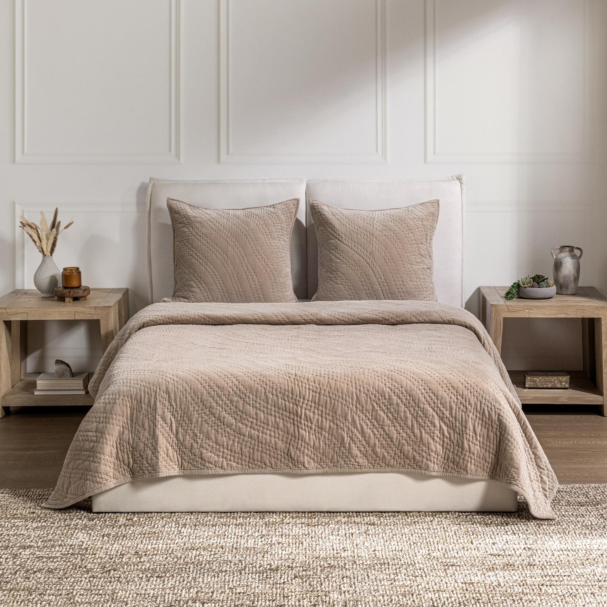 Elms Velvet Quilt Collection - Velvet Pebble - King / Set