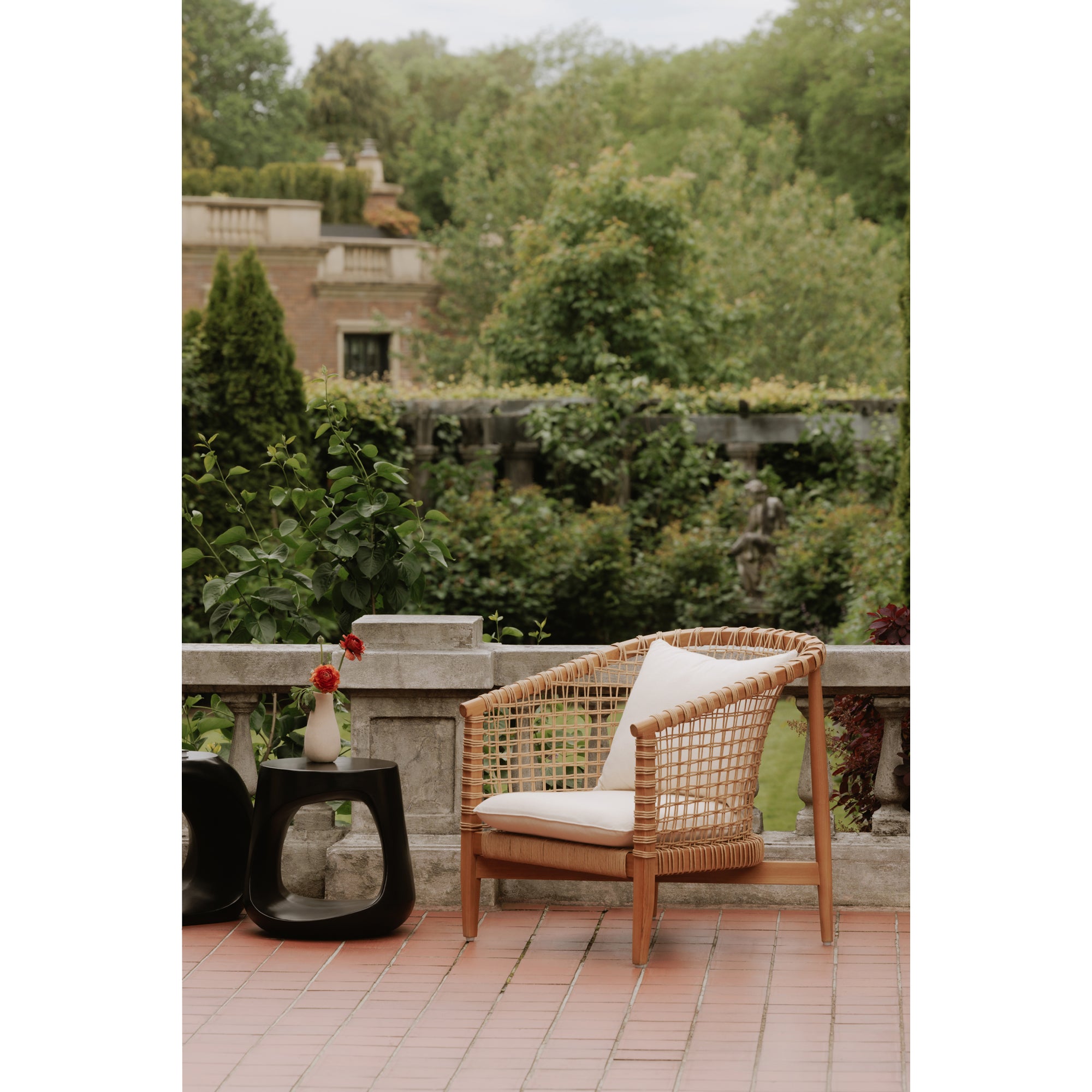 Kuna Outdoor Lounge Chair White by Moe's Home Collection - view 2