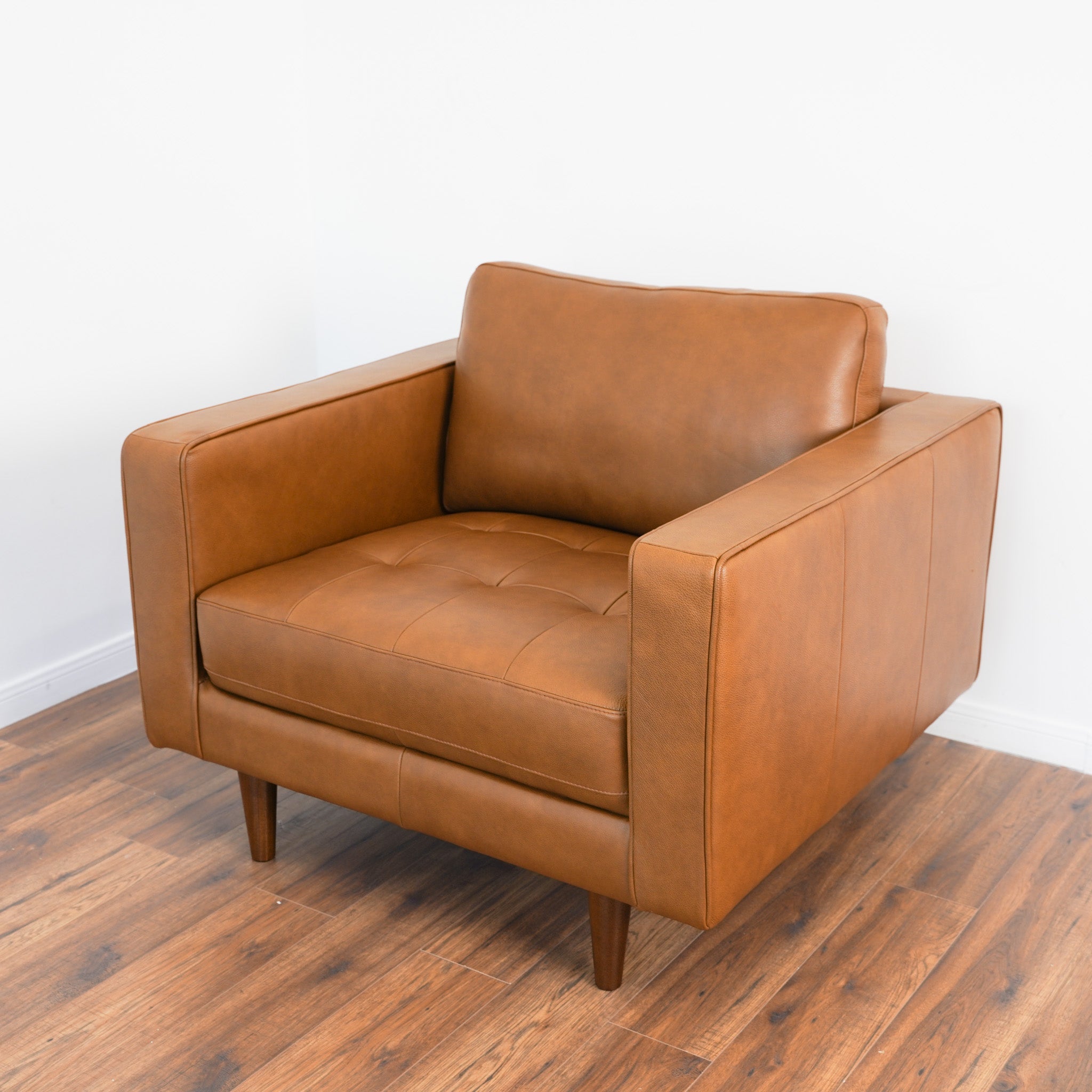 Catherine Leather Lounge Chair (Tan Leather)